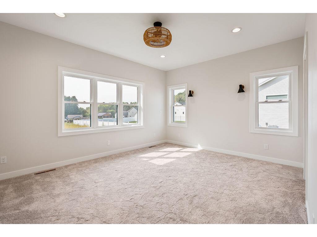 264 Southern Holmen WI 54636 1943560 image9