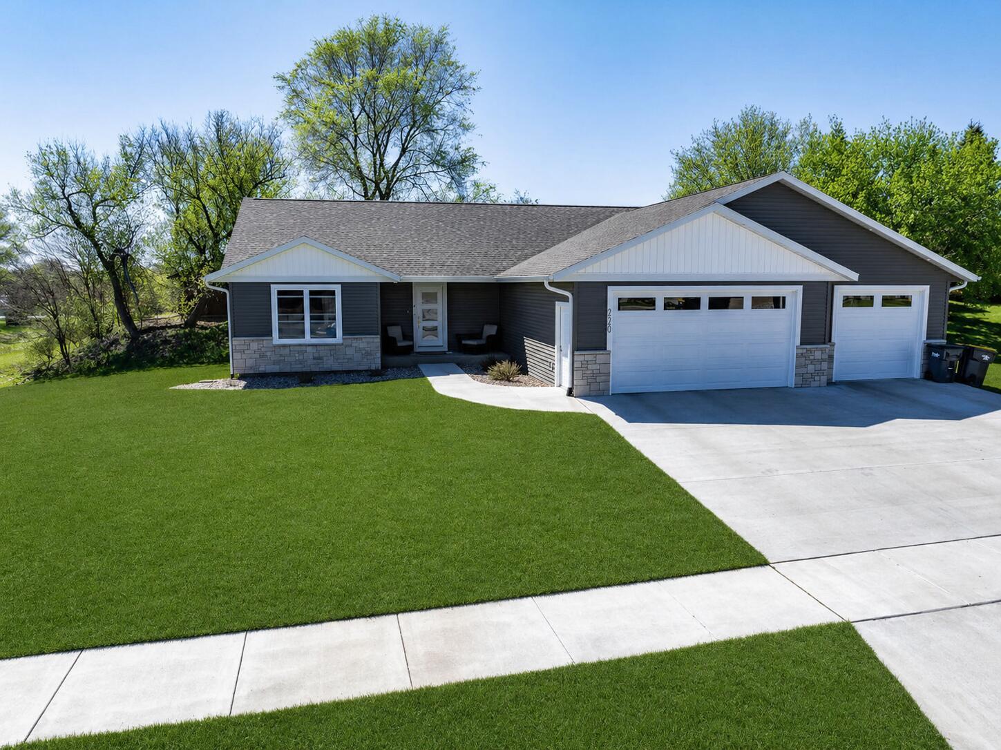 2720 Beyer Holmen WI 54650 1960135 image1