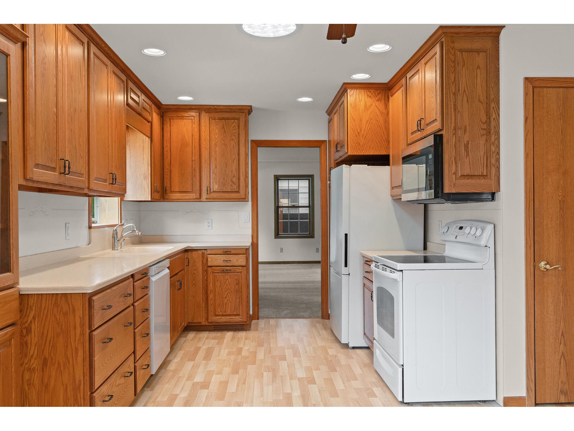 2721 Ray La Crosse WI 54601 1970409 image12