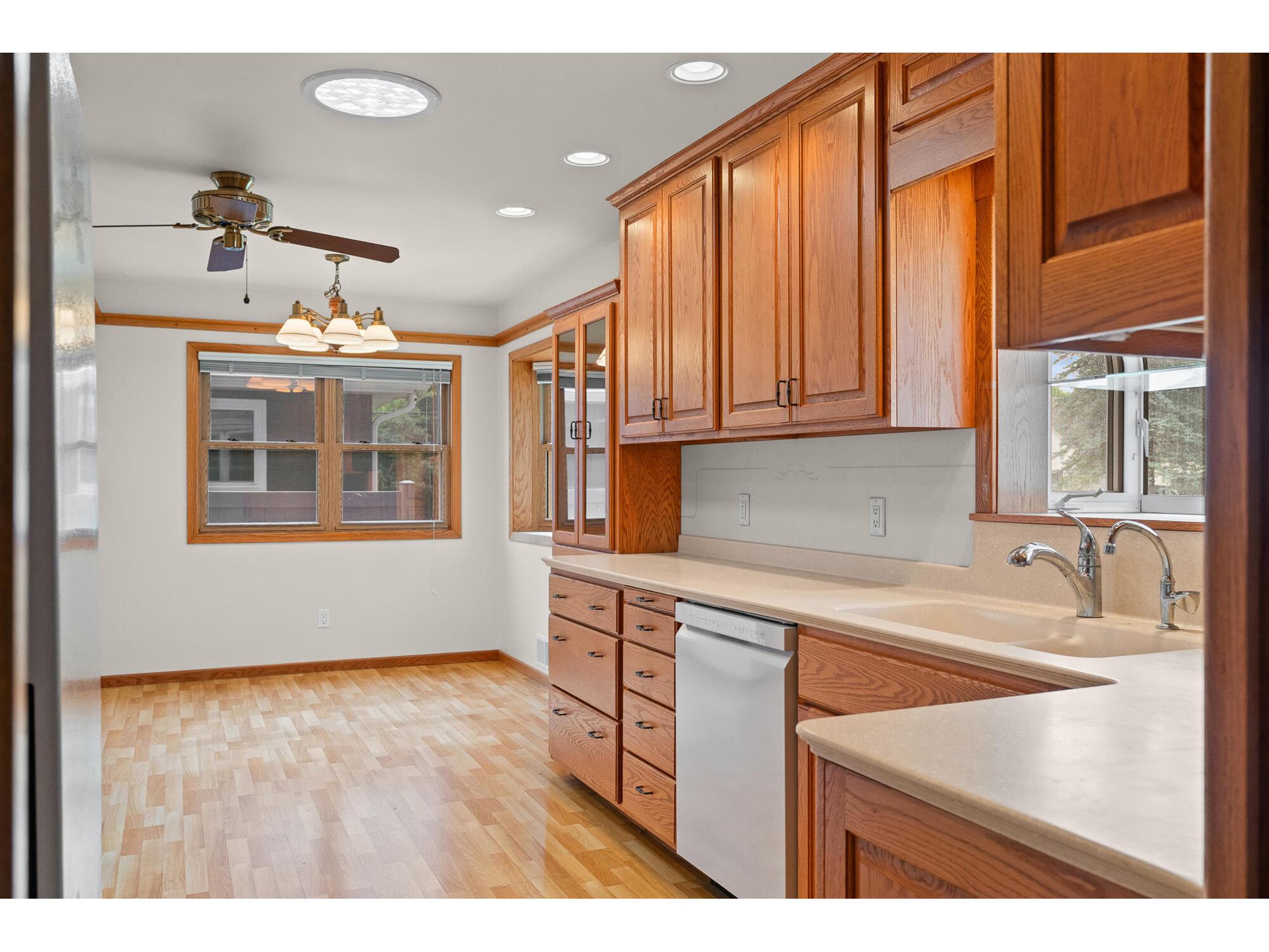 2721 Ray La Crosse WI 54601 1970409 image14
