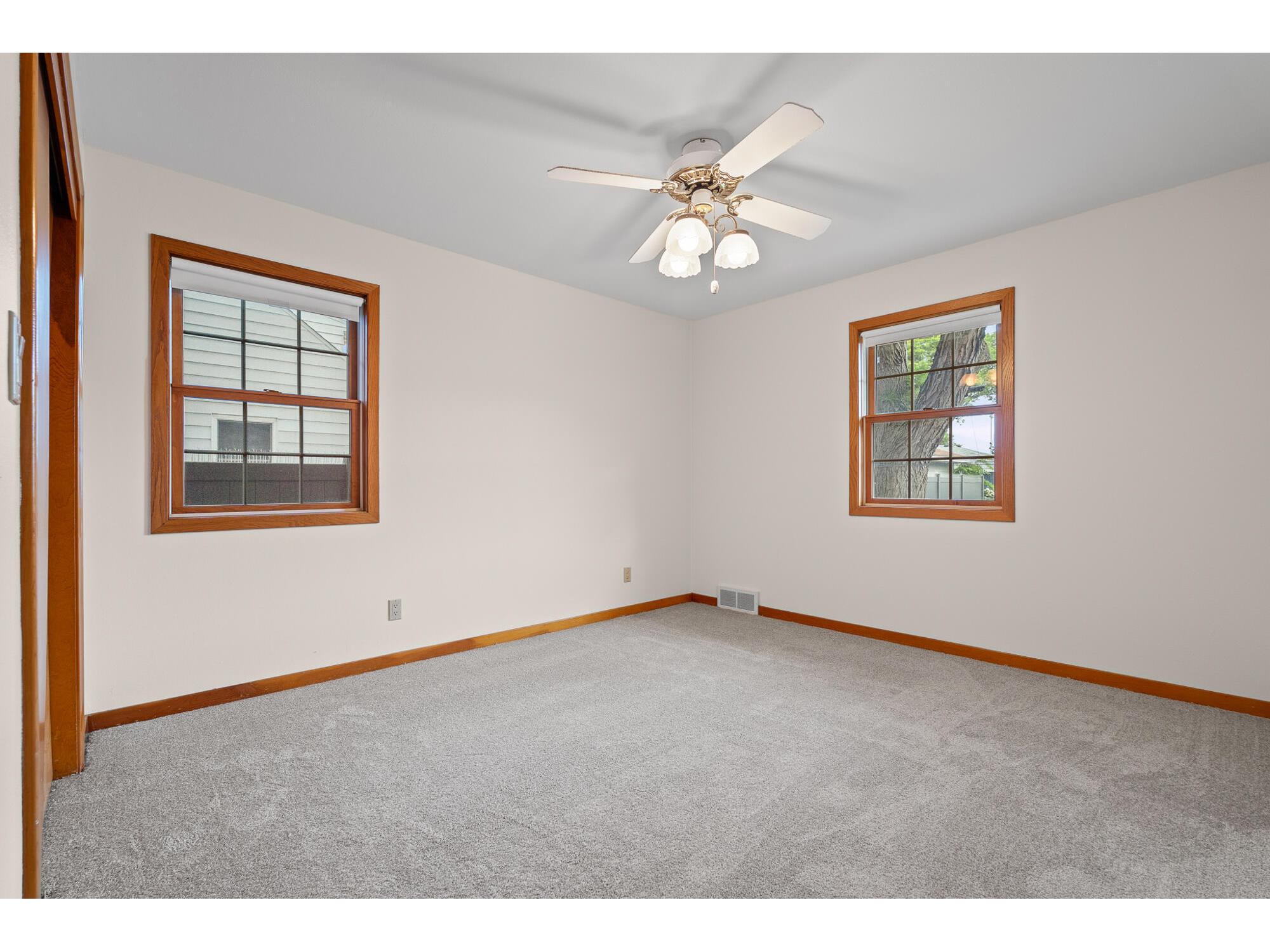 2721 Ray La Crosse WI 54601 1970409 image15