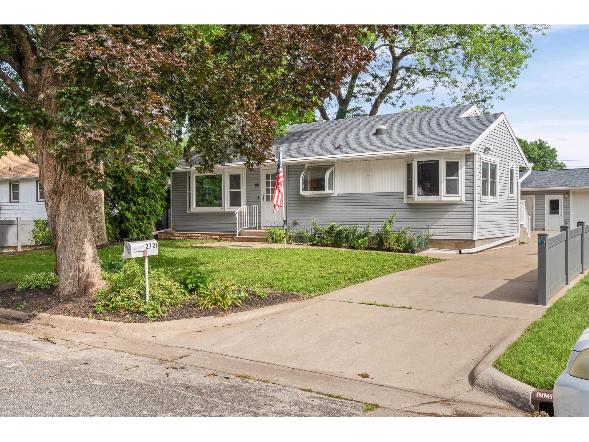 2721 Ray La Crosse WI 54601 1970409 image2
