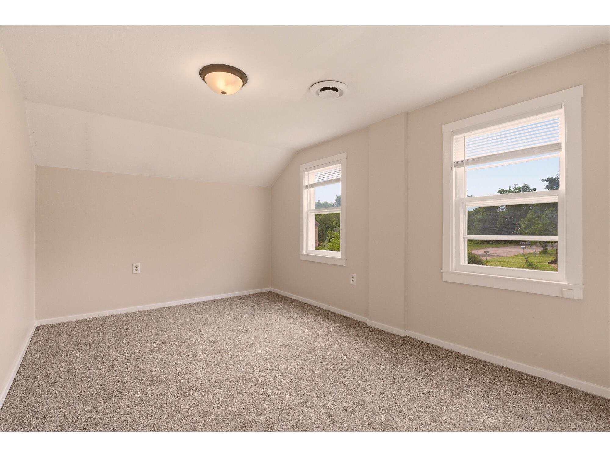 2737 Hamilton La Crosse WI 54603 1967217 image24