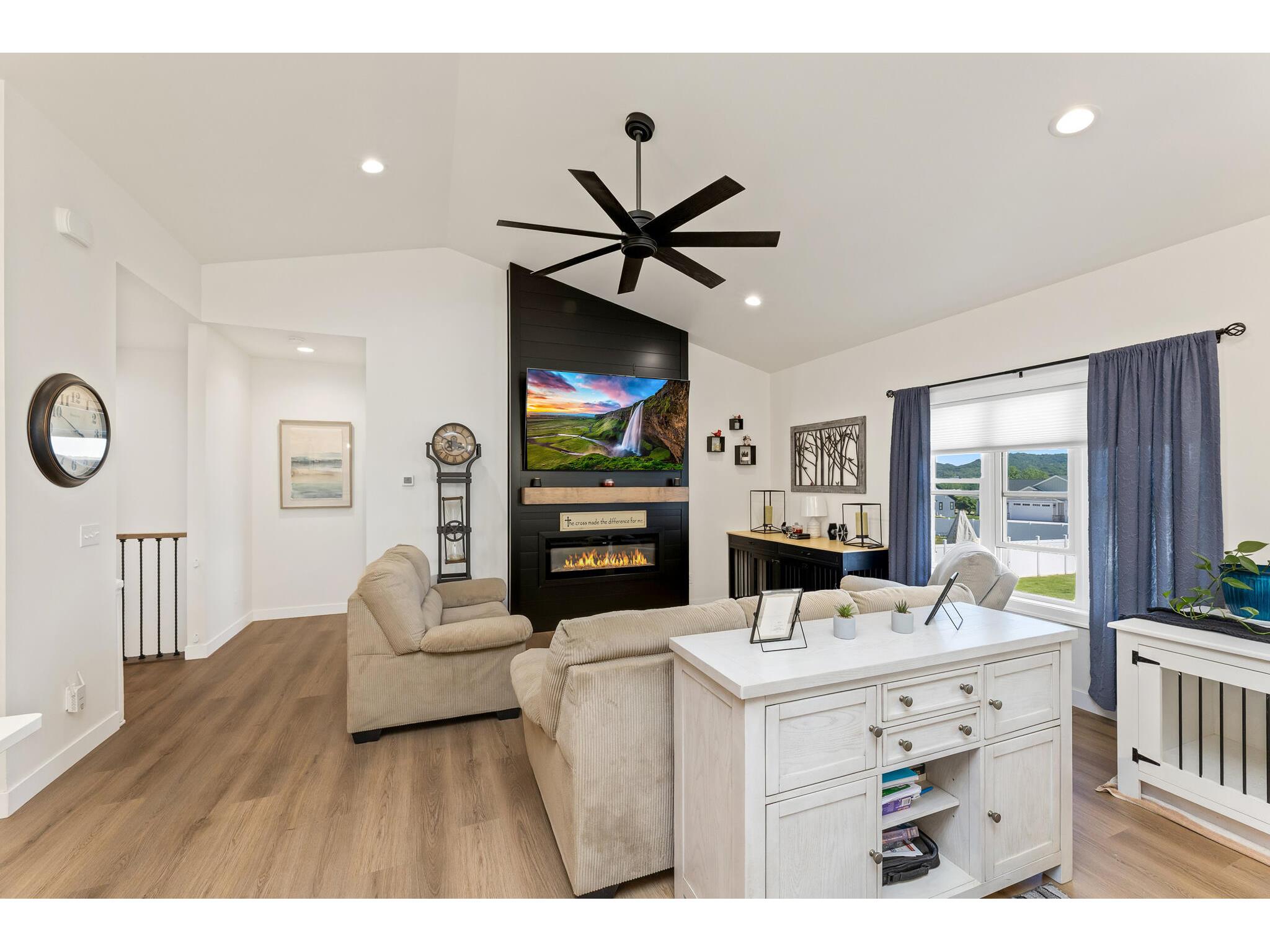 274 Weston Holmen WI 54636 1965495 image3