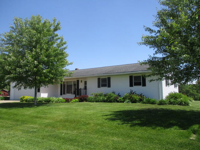 275 E LAKEVIEW La Farge WI 54639 1836284 image1