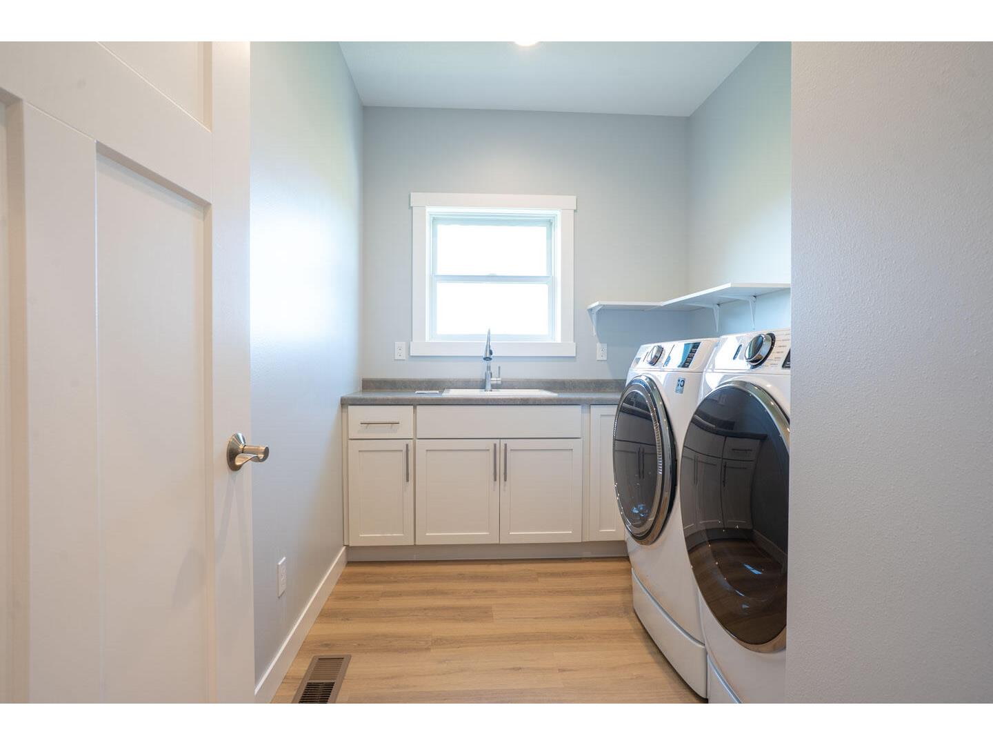 277 Southern Holmen WI 54636 1938557 image4