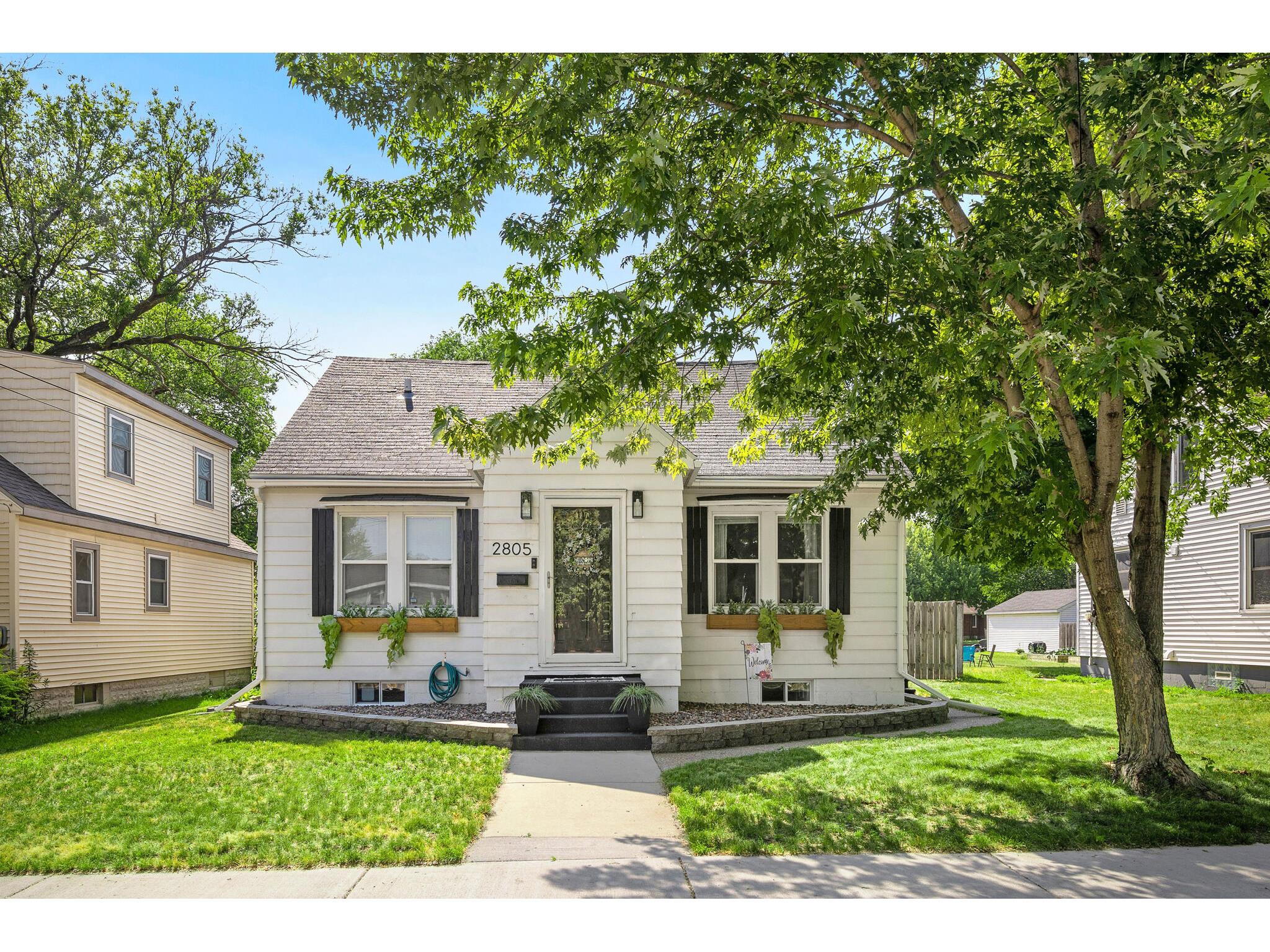 2805 Onalaska La Crosse WI 54603 1840550 image1