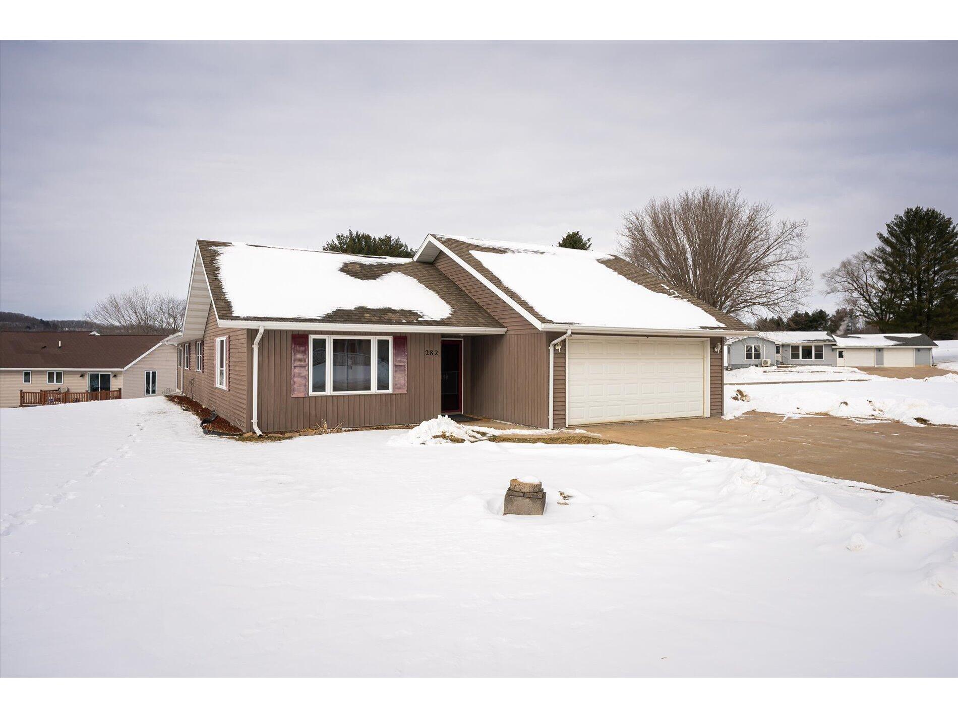 282 E Lakeview La Farge WI 54639 1824480 image1