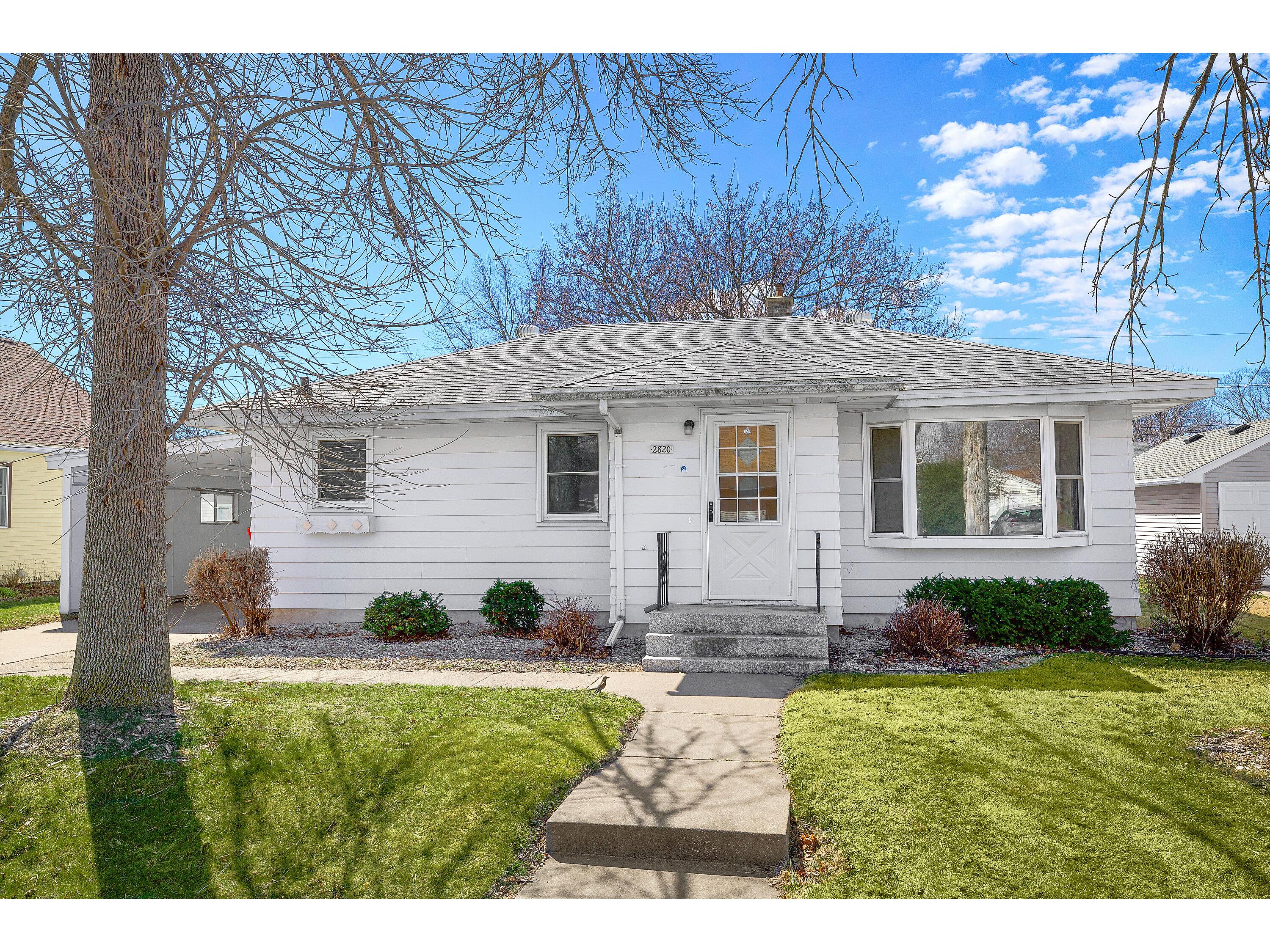 2820 Highland La Crosse WI 54601 1870921 image1