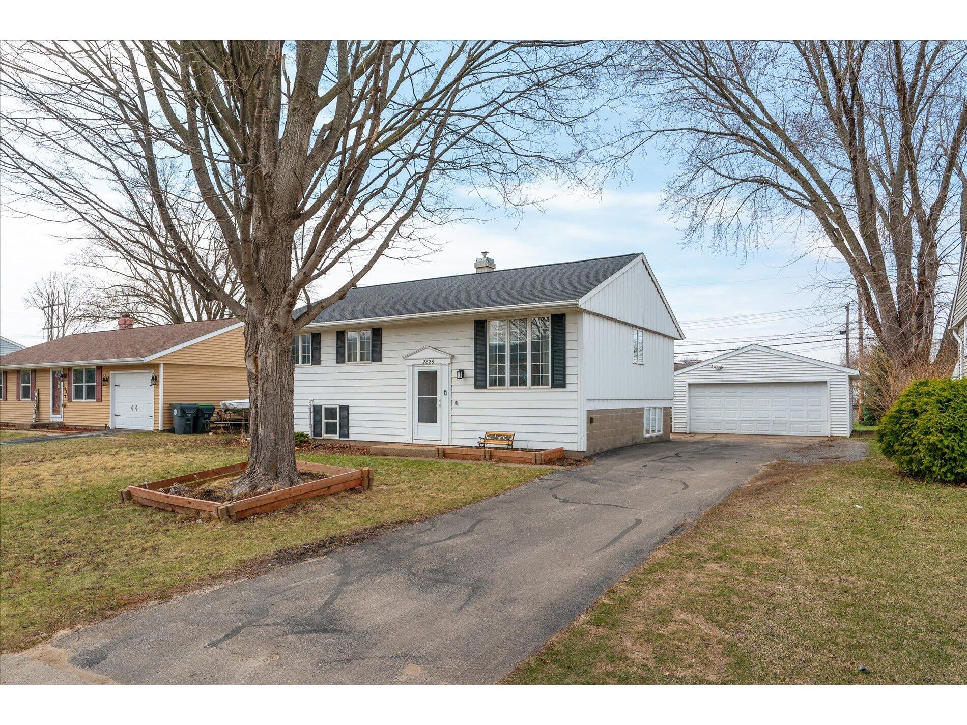 2826 29th La Crosse WI 54601 1913330 image1