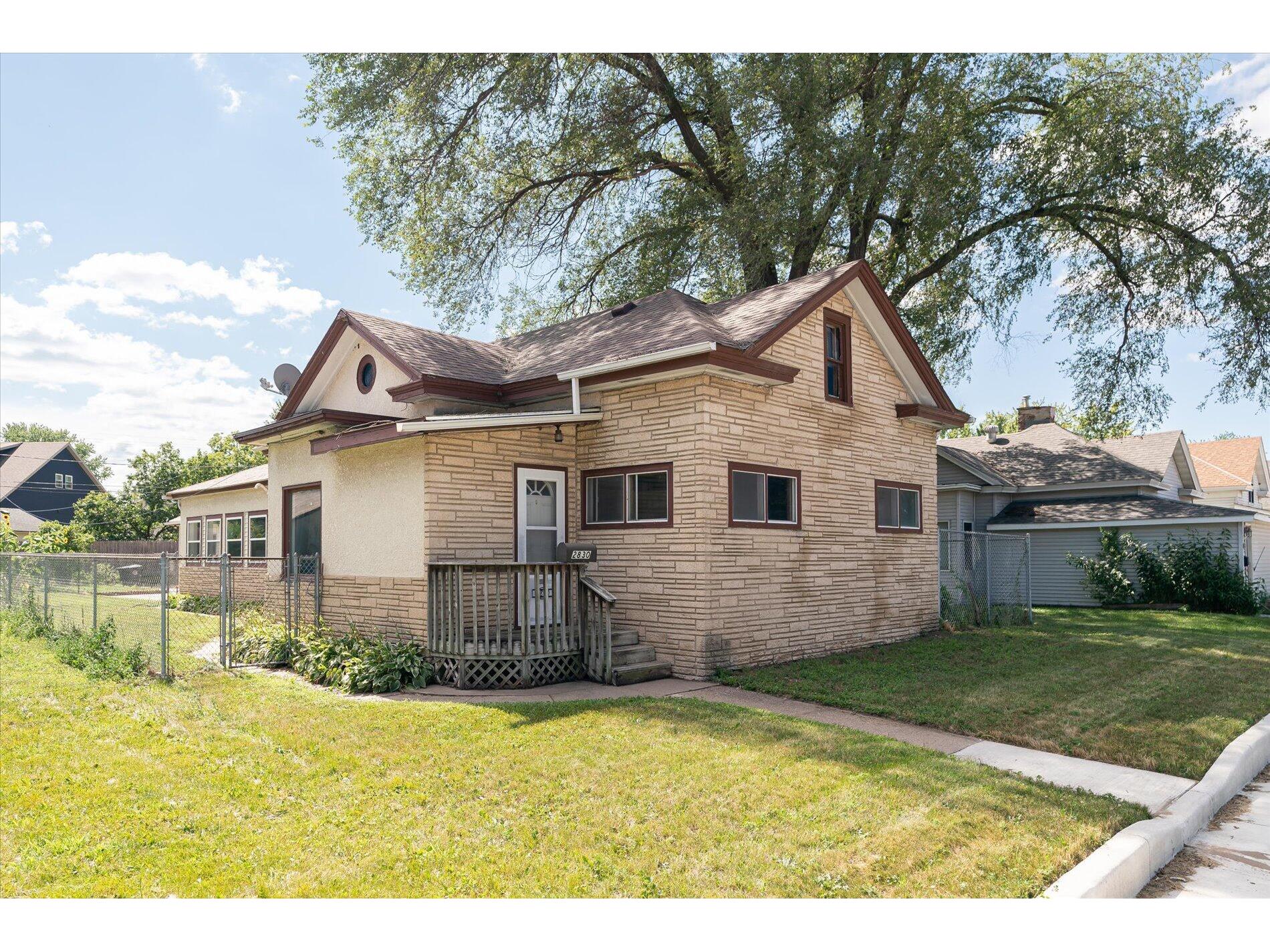 2830 South La Crosse WI 54601 1886848 image1