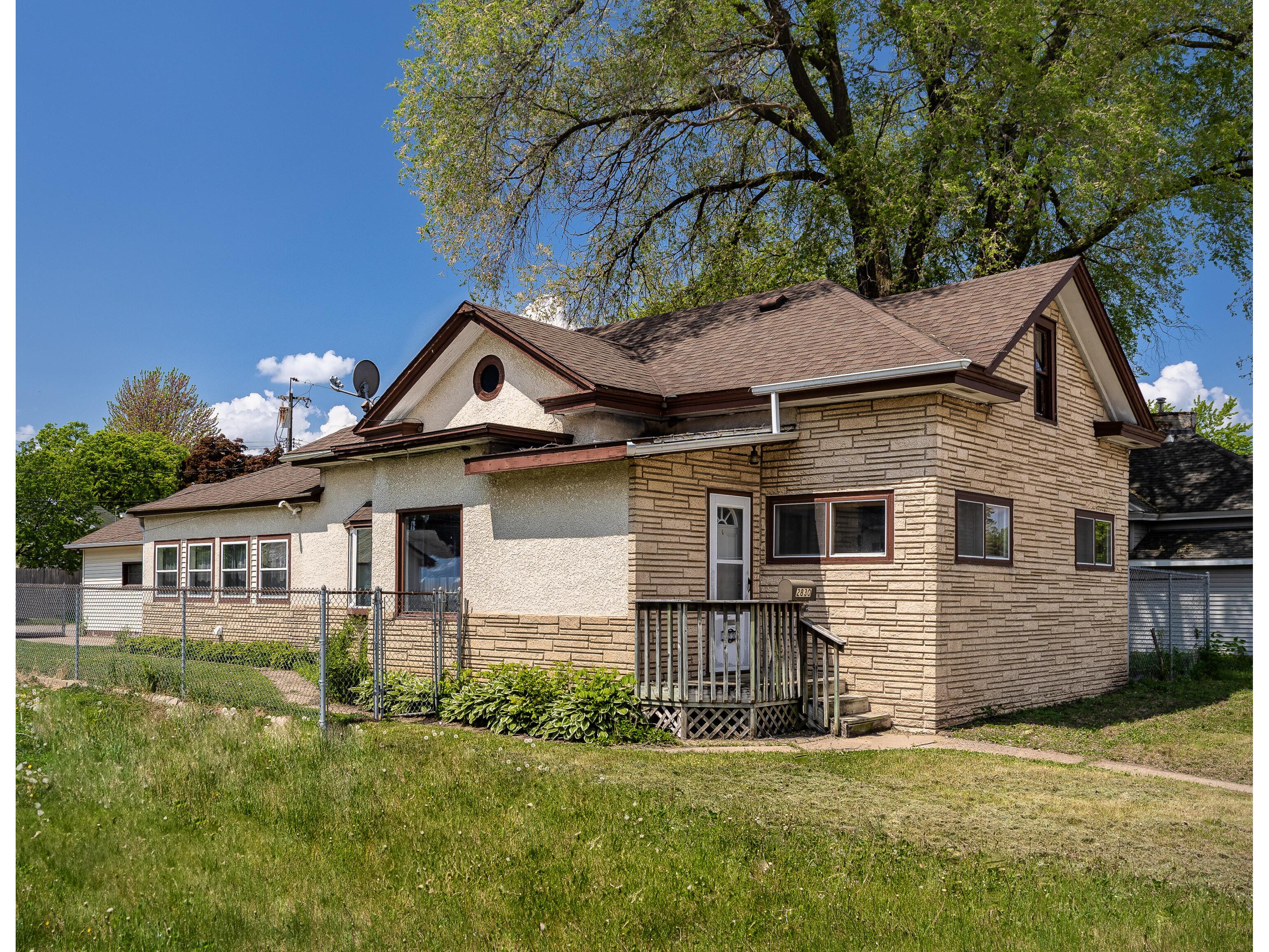 2830 South La Crosse WI 54601 1919684 image1