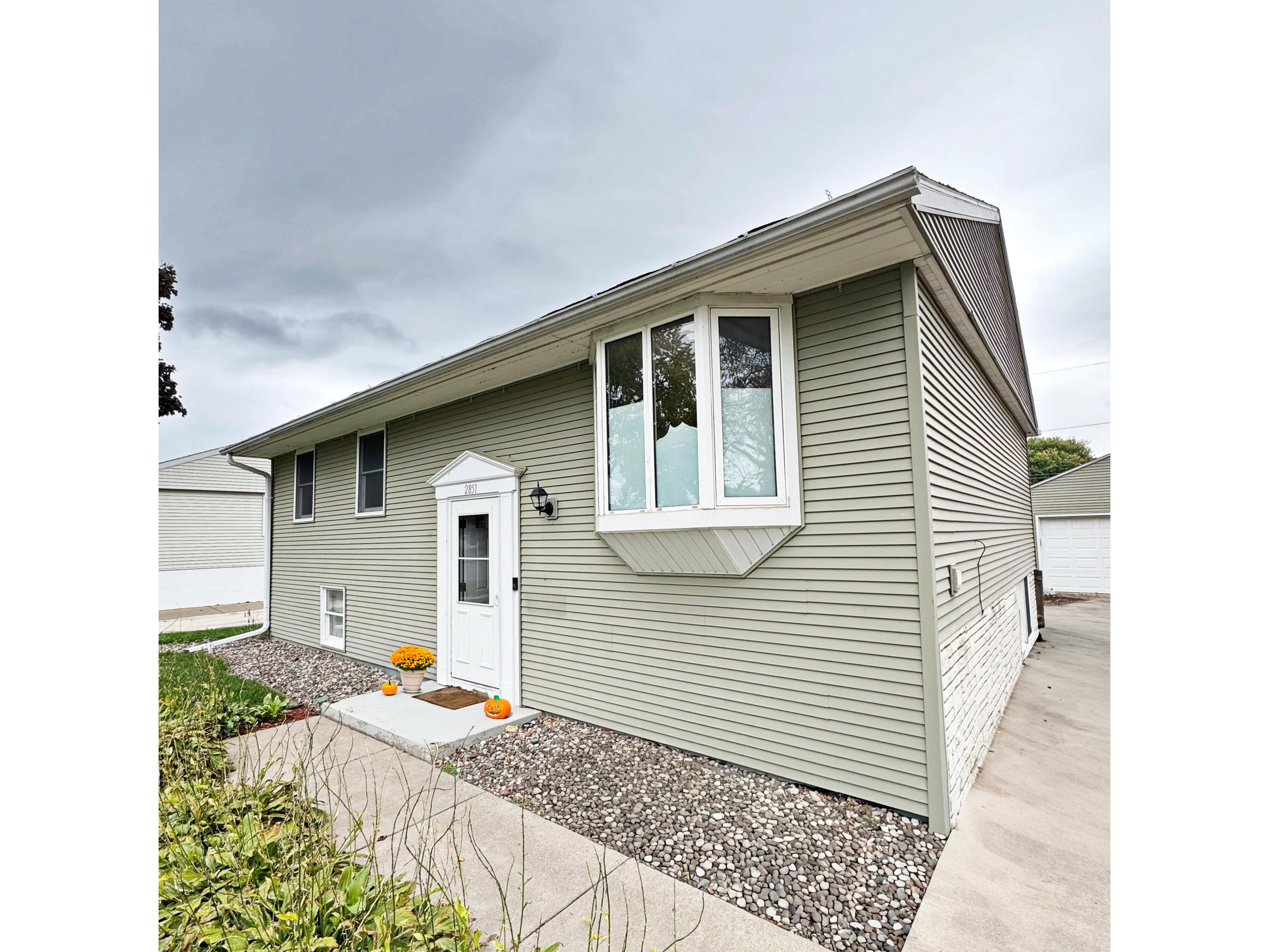 2851 29th La Crosse WI 54601 1939657 image1