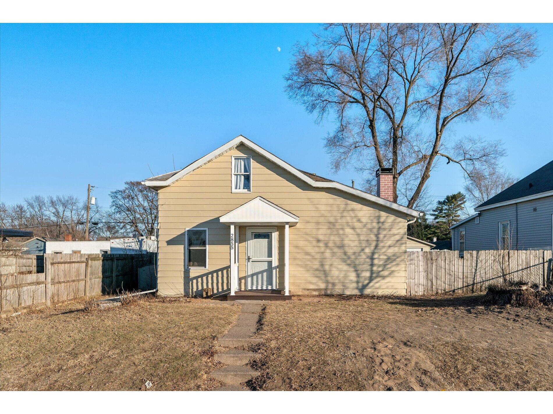 2855 21st La Crosse WI 54601 1903553 image1