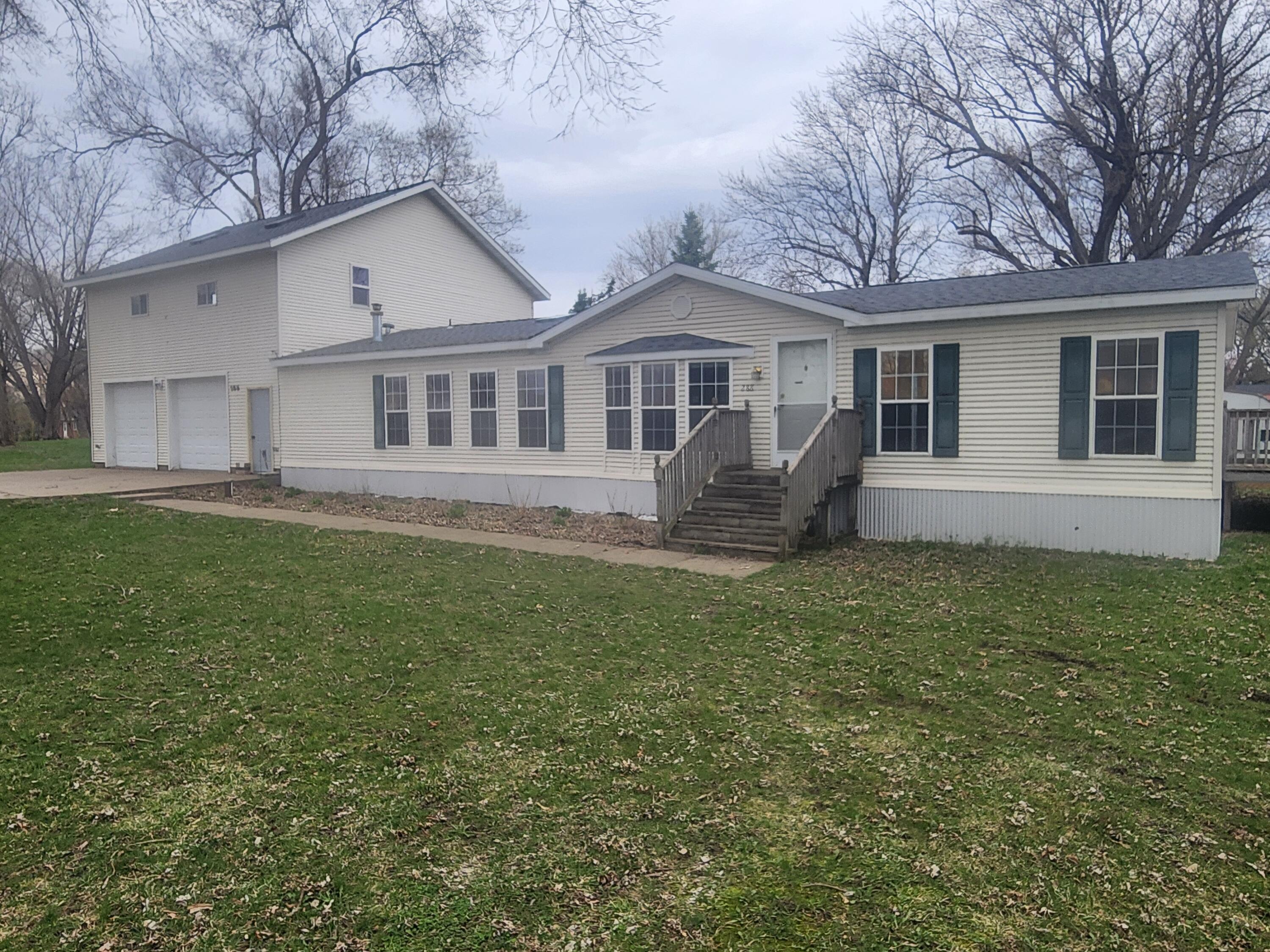 288 W 18th Buffalo City WI 54622 1958352 image1
