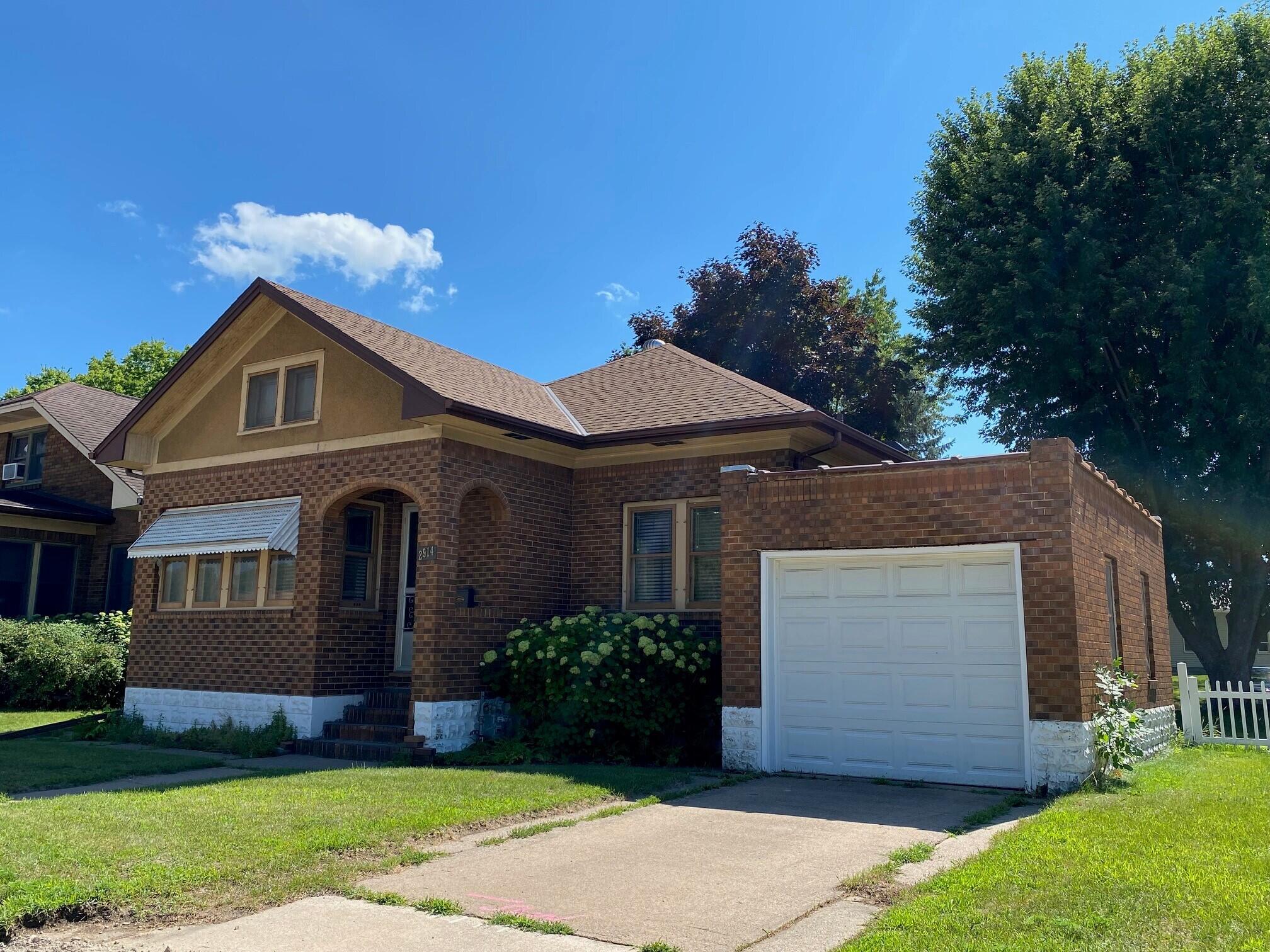 2914 South La Crosse WI 54601 1844168 image1