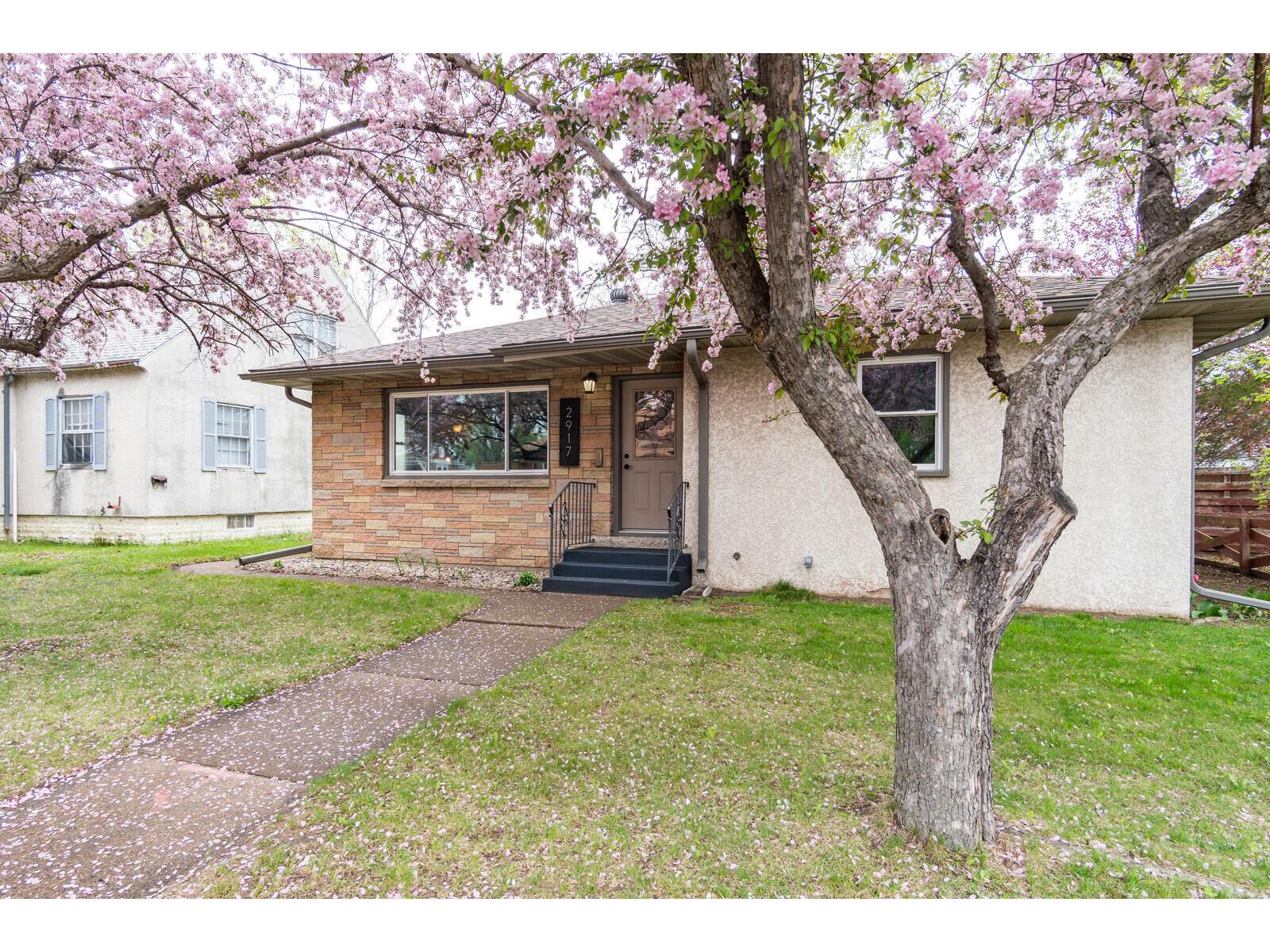 2917 South La Crosse WI 54601 1833532 image1