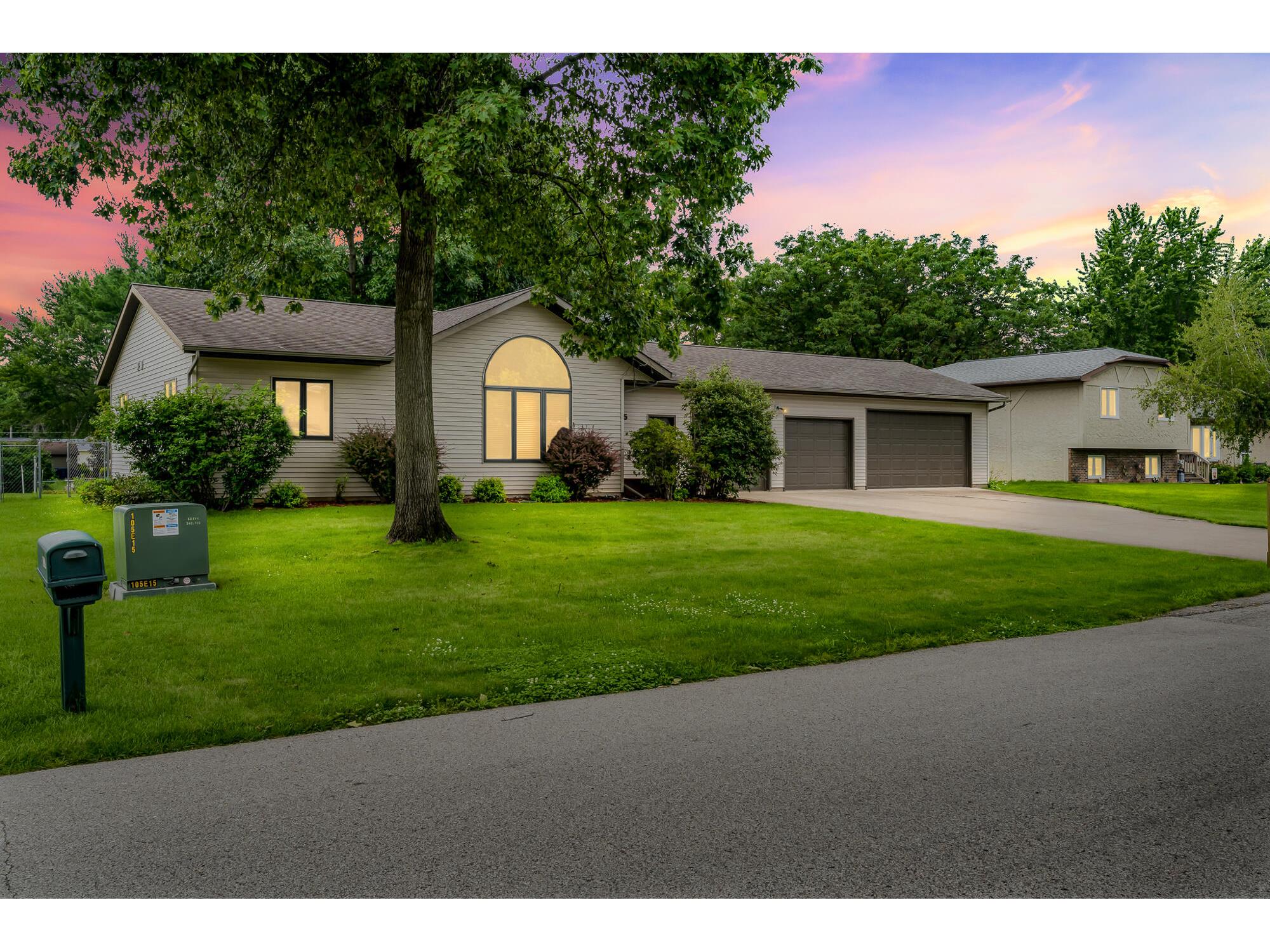 2925 Youngdale Campbell WI 54603 1971199 image1