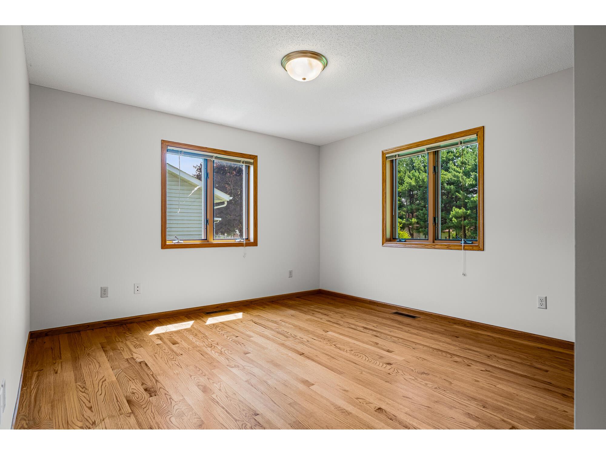 2925 Youngdale Campbell WI 54603 1971199 image12