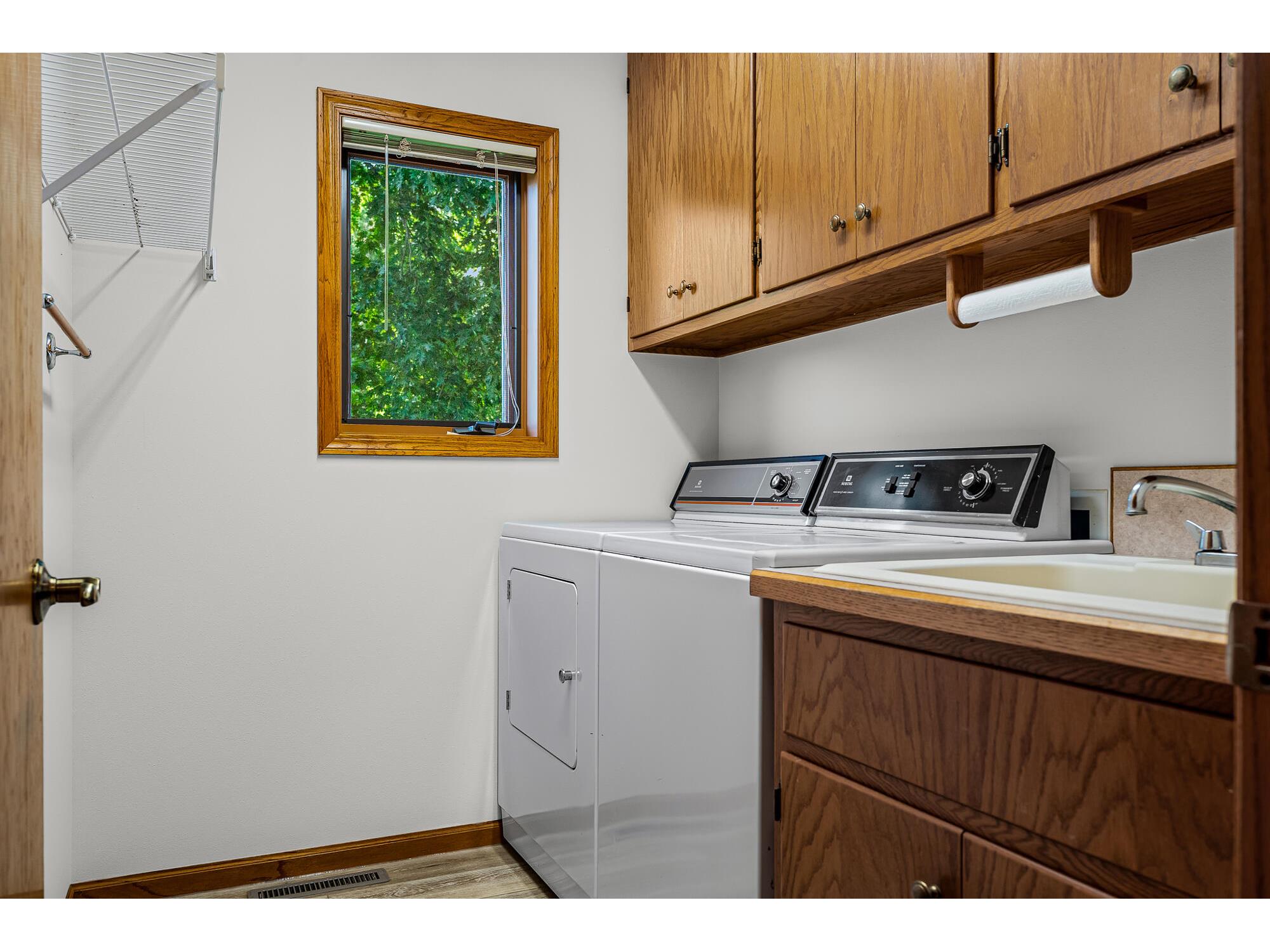 2925 Youngdale Campbell WI 54603 1971199 image18