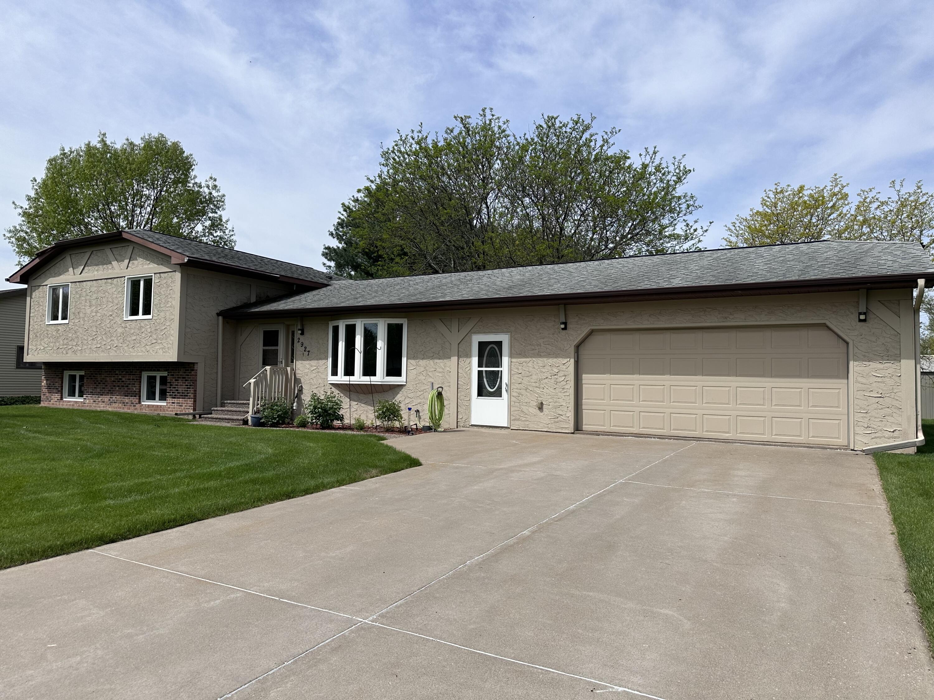2927 Youngdale Campbell WI 54603 1834564 image1