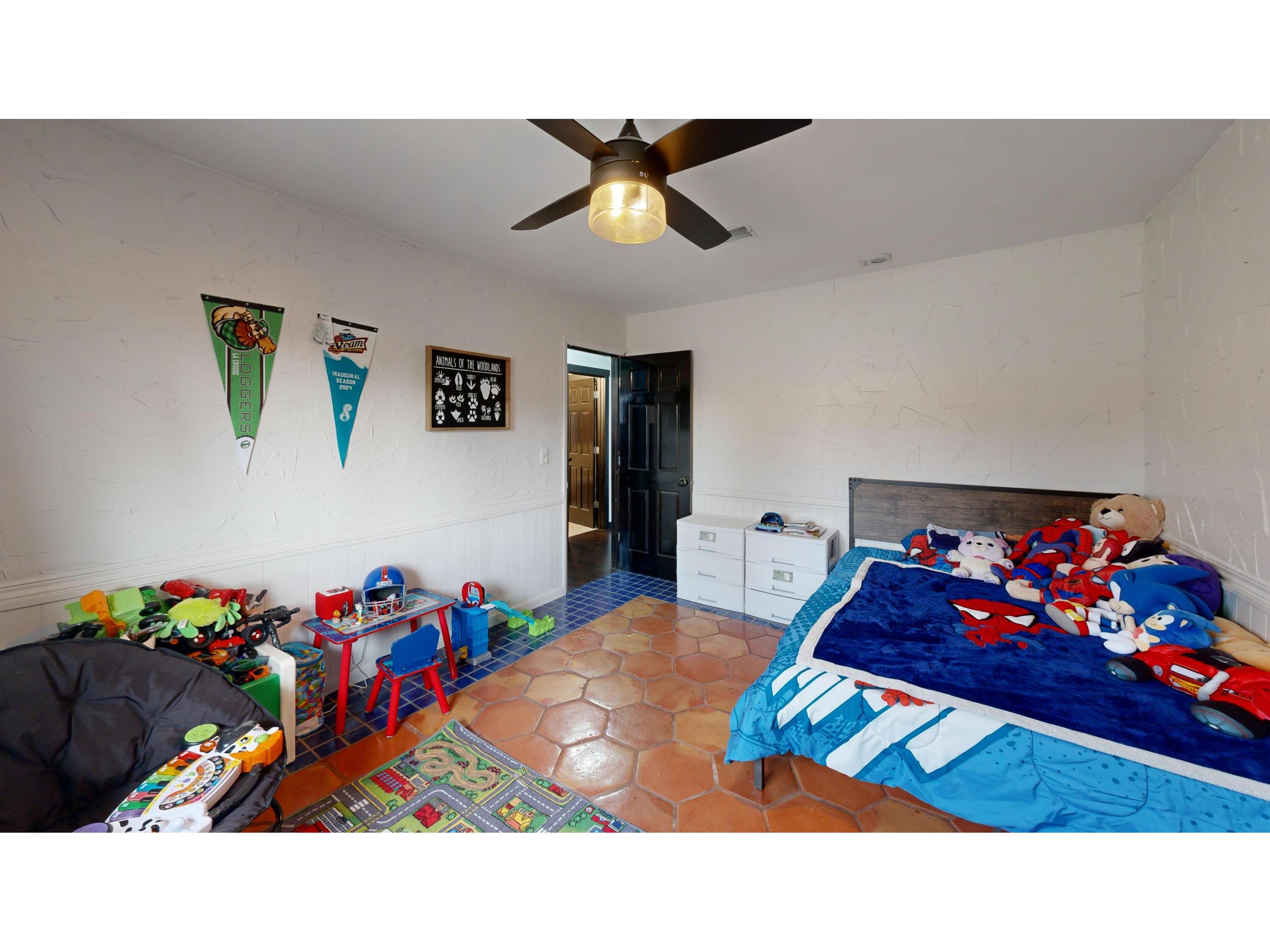 2930 Youngdale Campbell WI 54603 1931048 image23