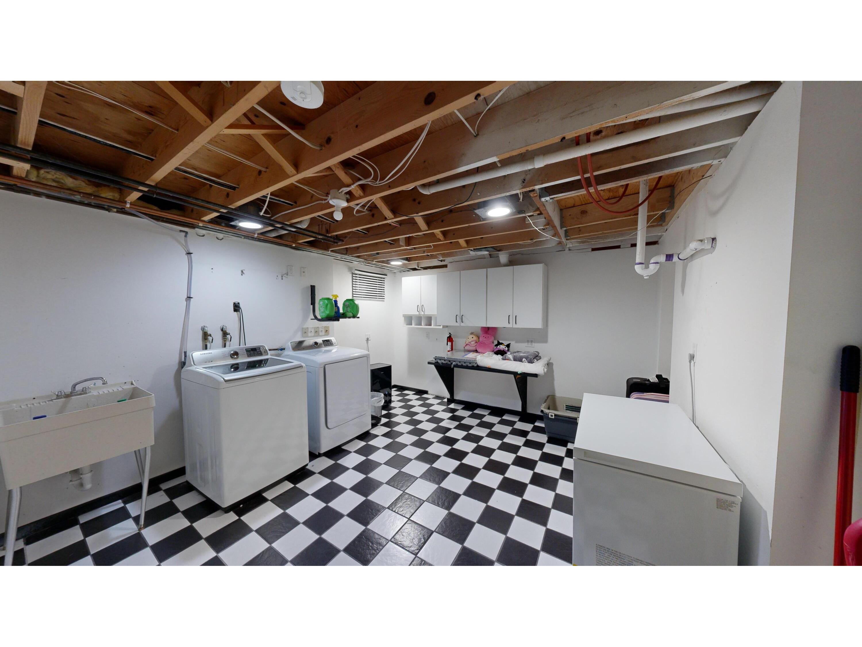 2930 Youngdale Campbell WI 54603 1931048 image24