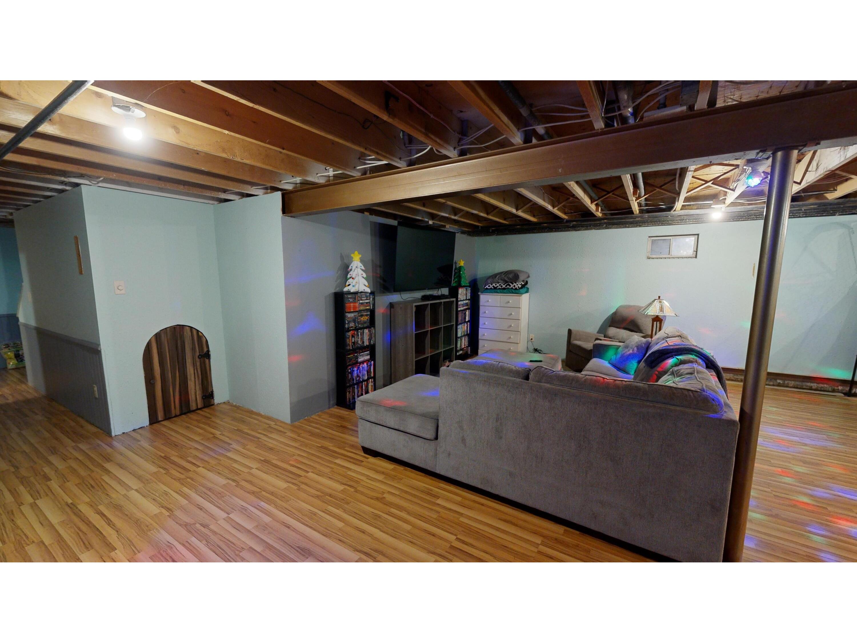 2930 Youngdale Campbell WI 54603 1931048 image26