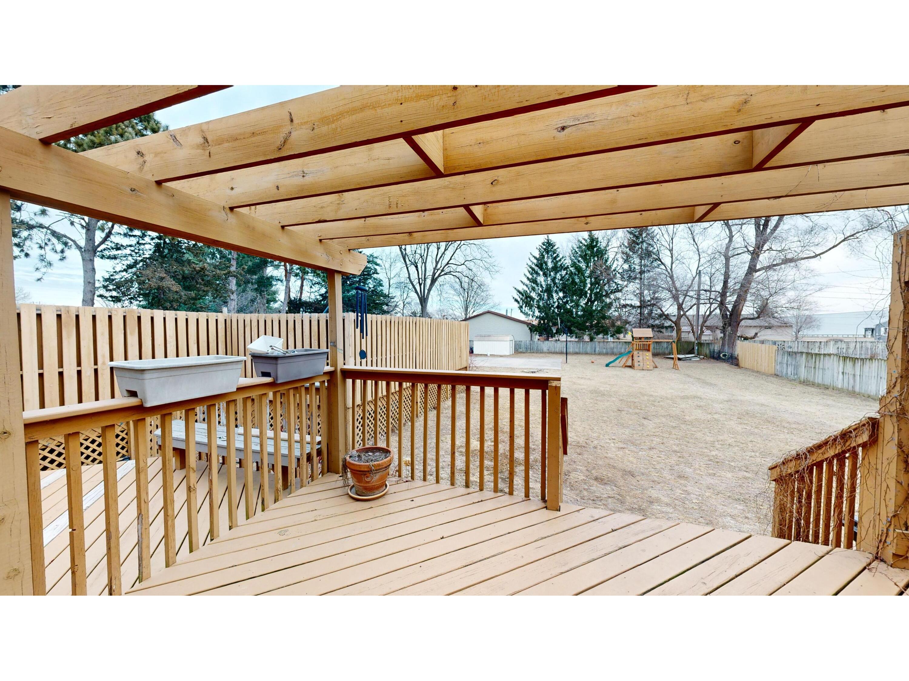 2930 Youngdale Campbell WI 54603 1931048 image34