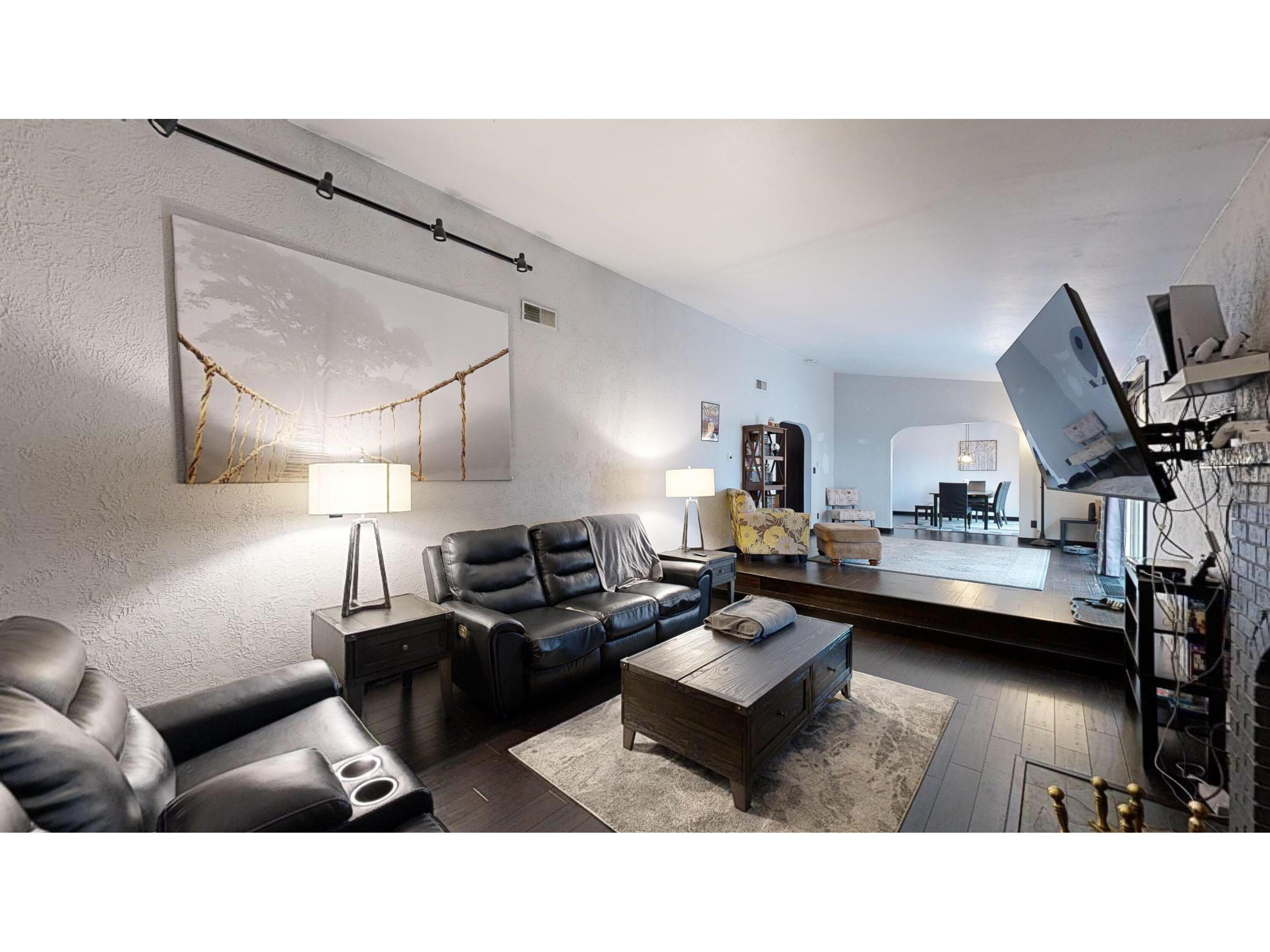 2930 Youngdale Campbell WI 54603 1931048 image5