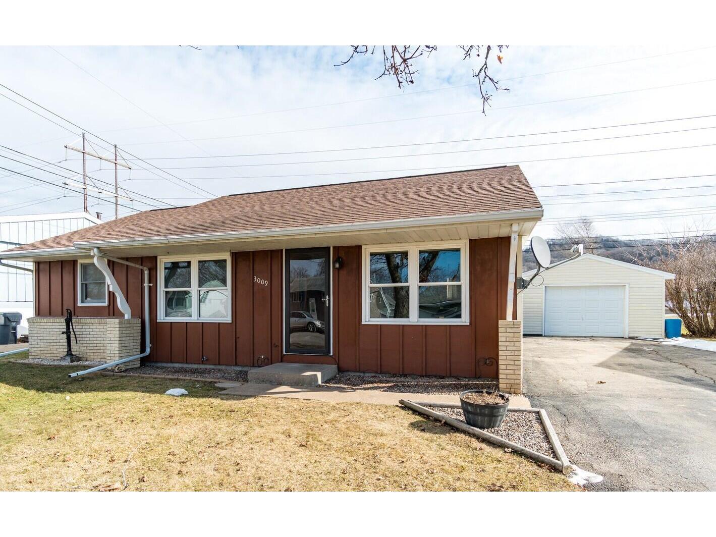 3009 31st La Crosse WI 54601 1950434 image1