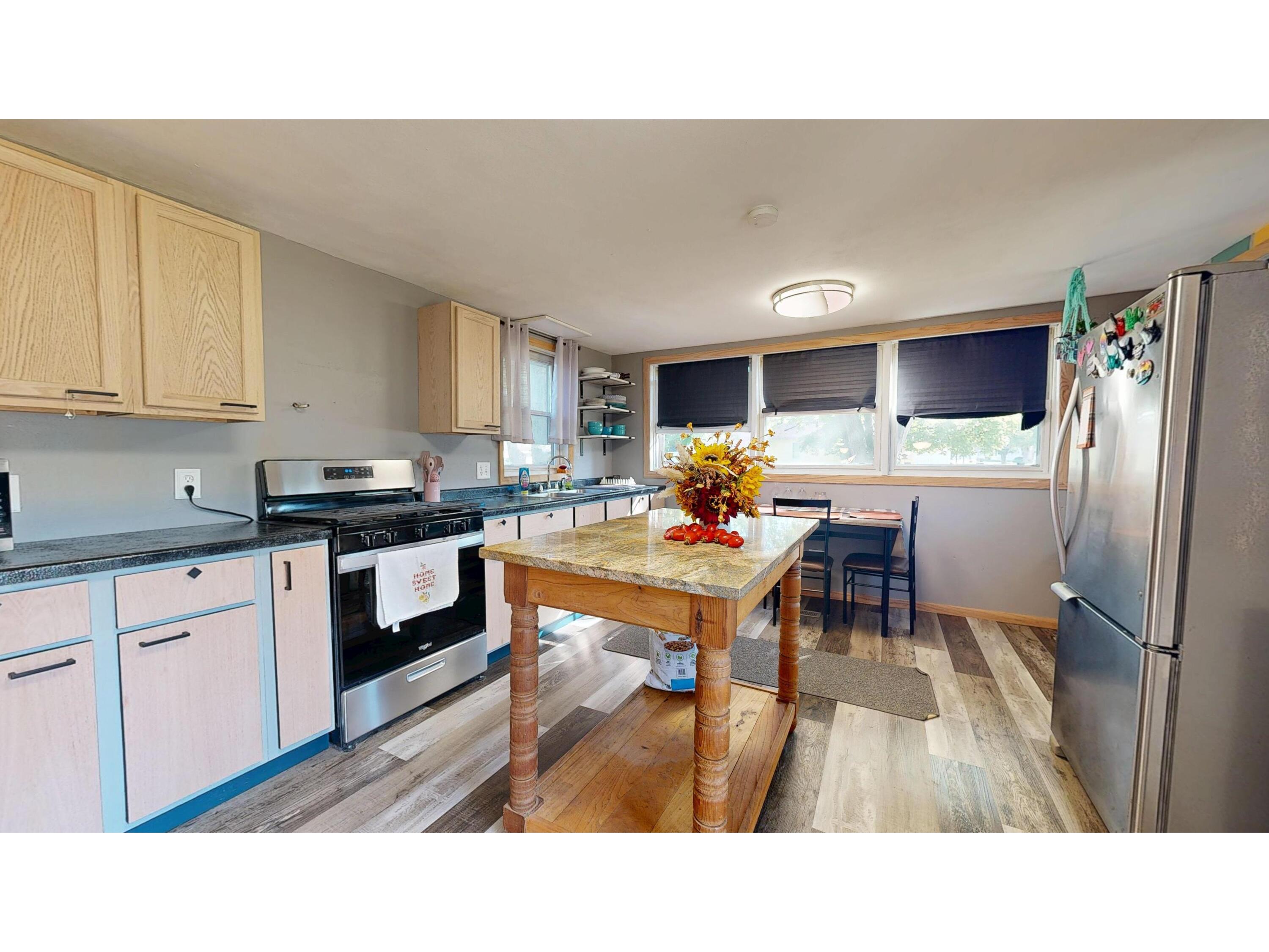 301 Martha Blue River WI 53518 1937196 image10