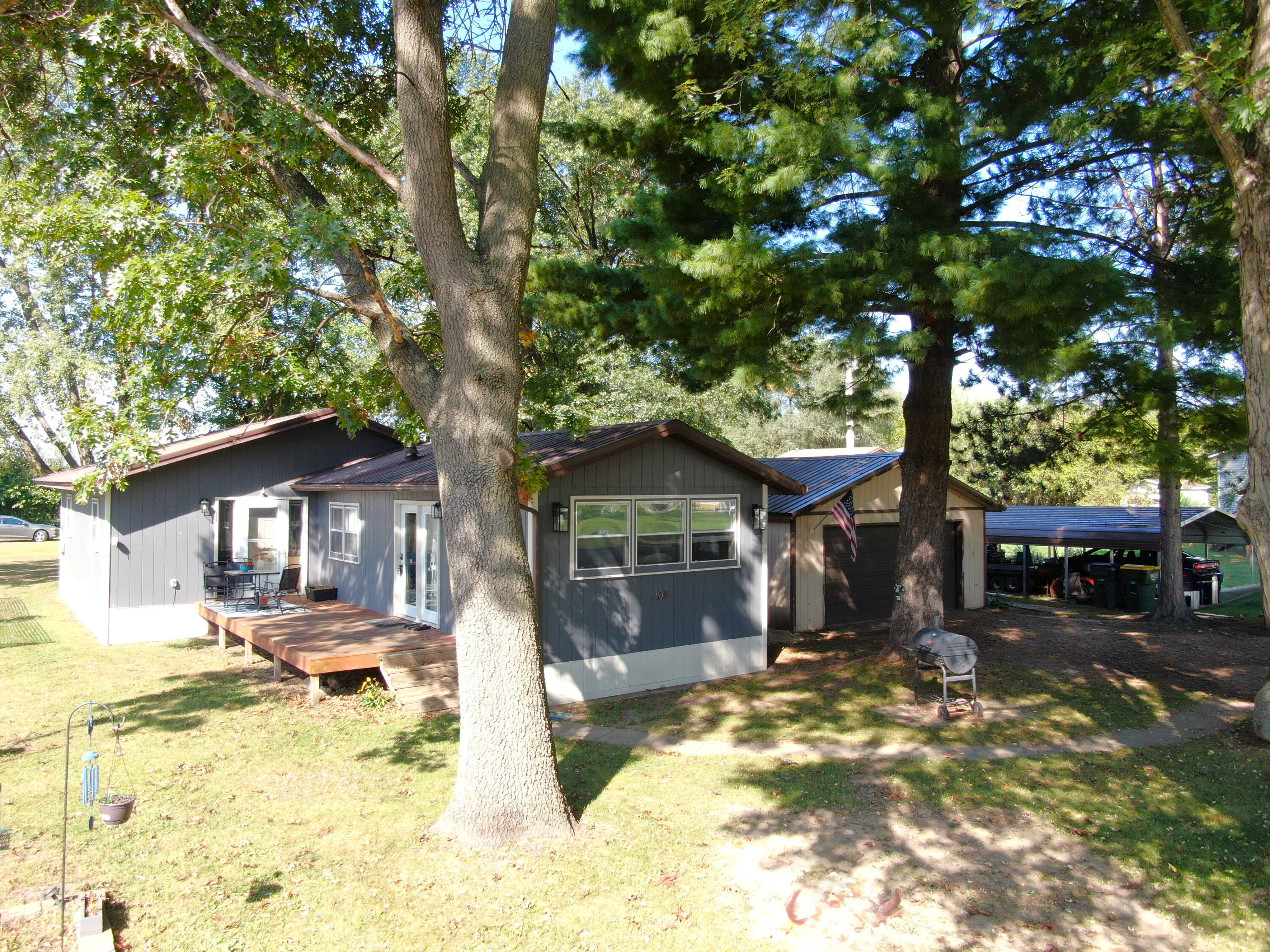 301 Martha Blue River WI 53518 1937196 image38