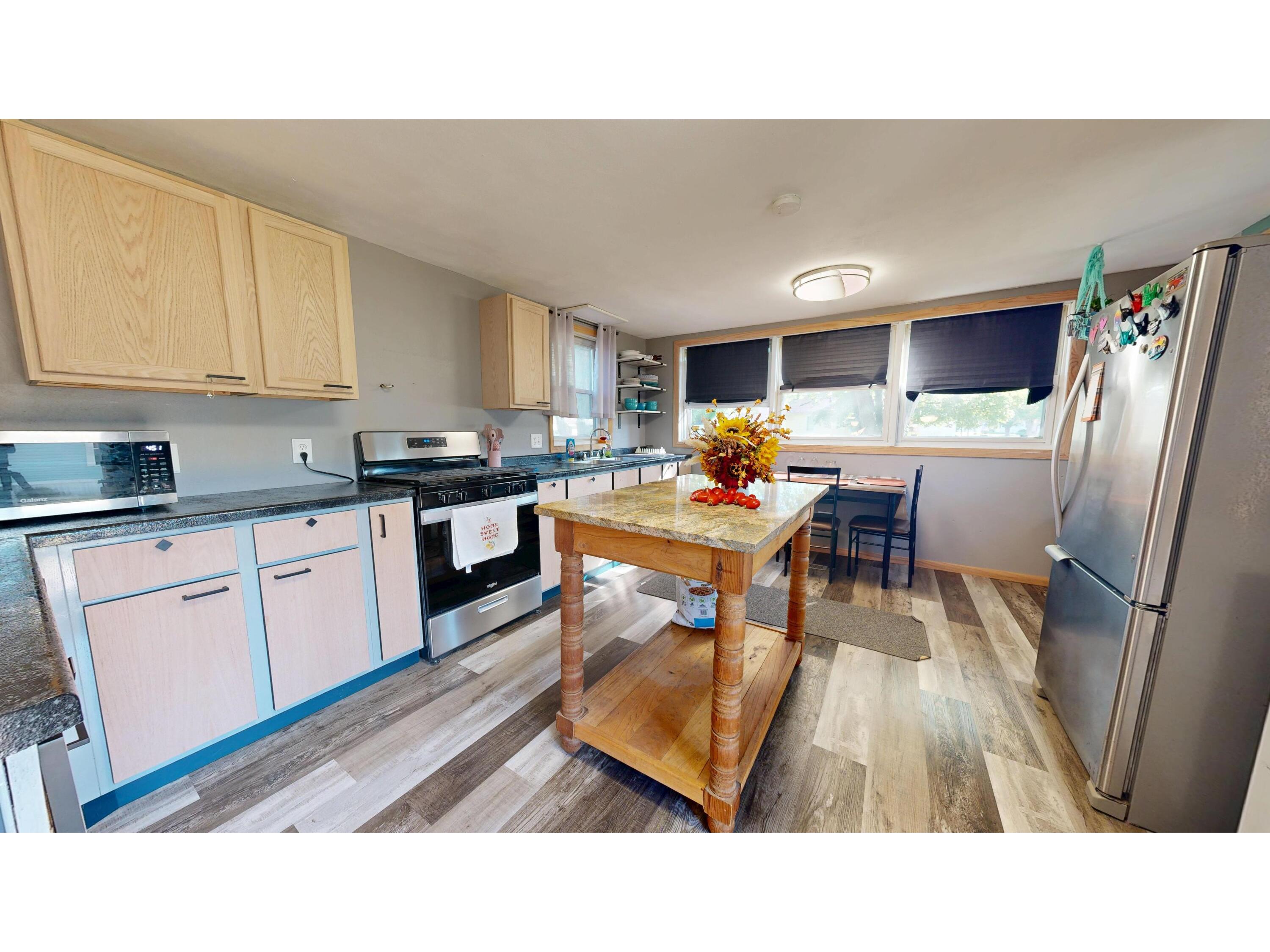 301 Martha Blue River WI 53518 1937196 image7