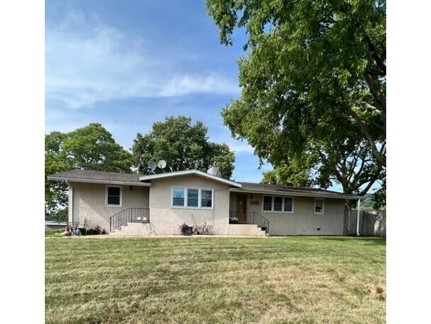 3013 Maple #3015 La Crosse WI 54601 1843769 image1