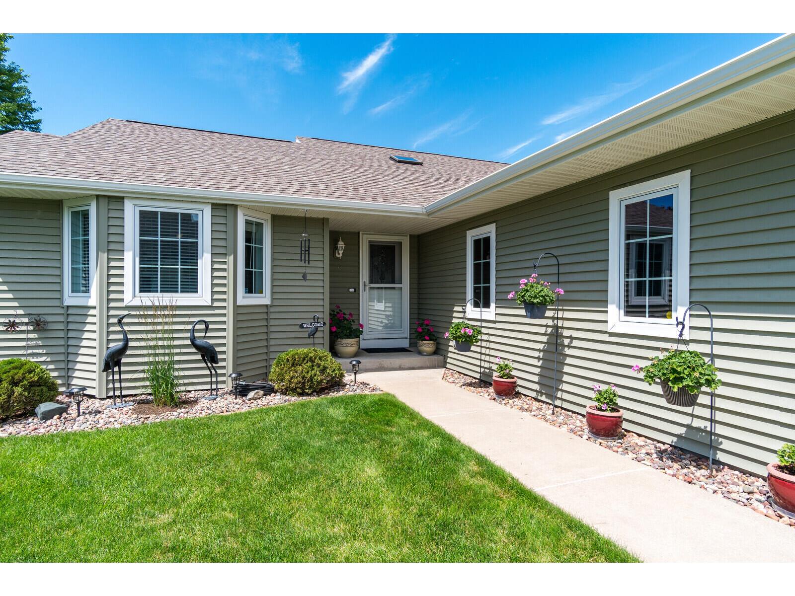 3023 Lakota La Crosse WI 54601 1882299 image1