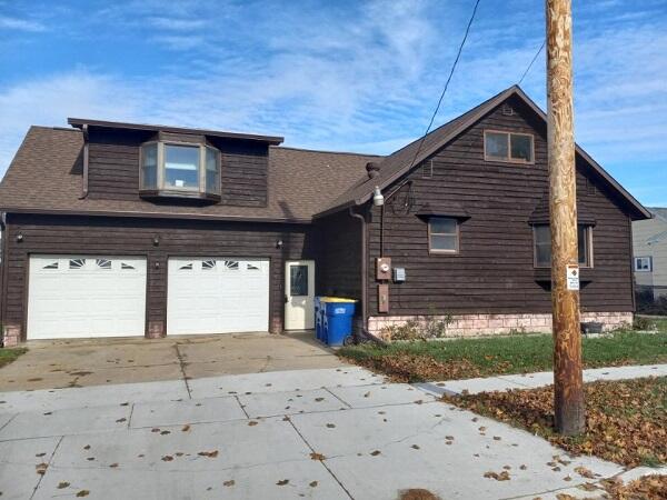 303 Anderson Coon Valley WI 54623 1856865 image1