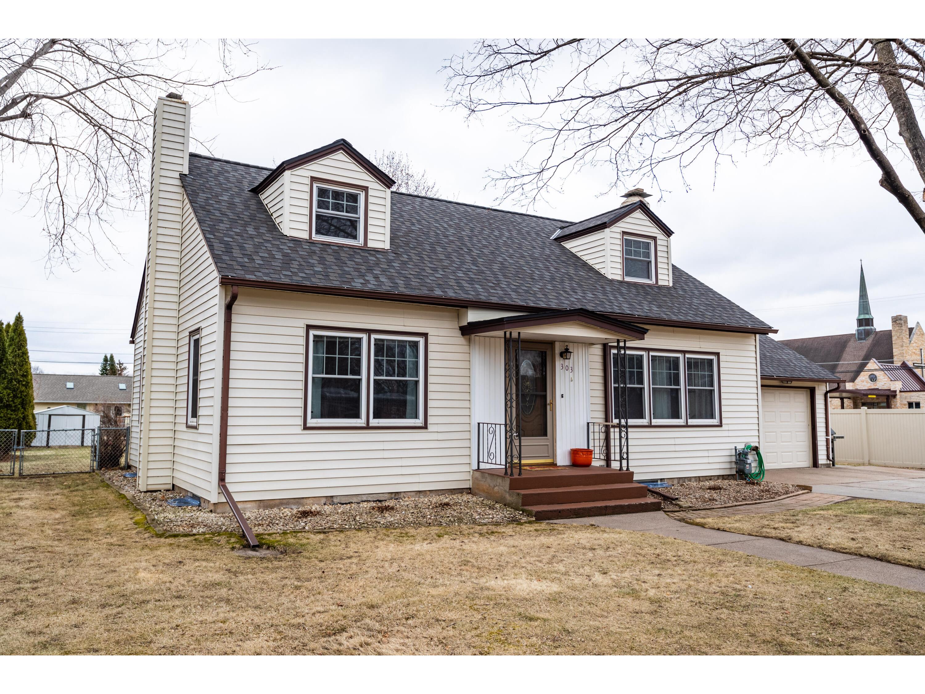 303 Bryan St, Holmen, WI 54636 MLS 1786407 Edina Realty