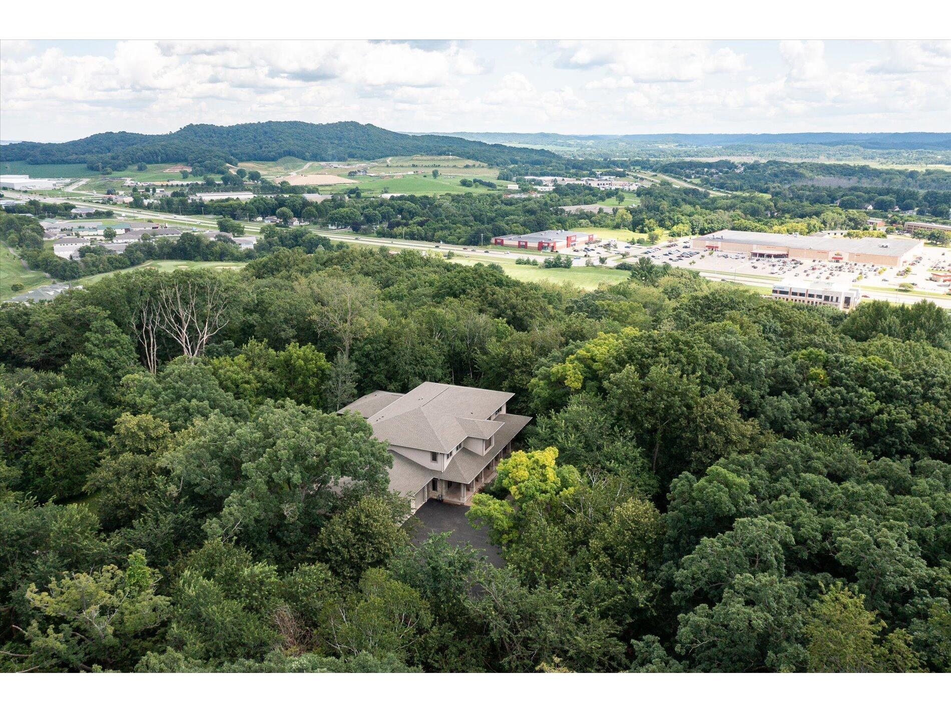 3031 Wild Rose Onalaska WI 54650 1884745 image42