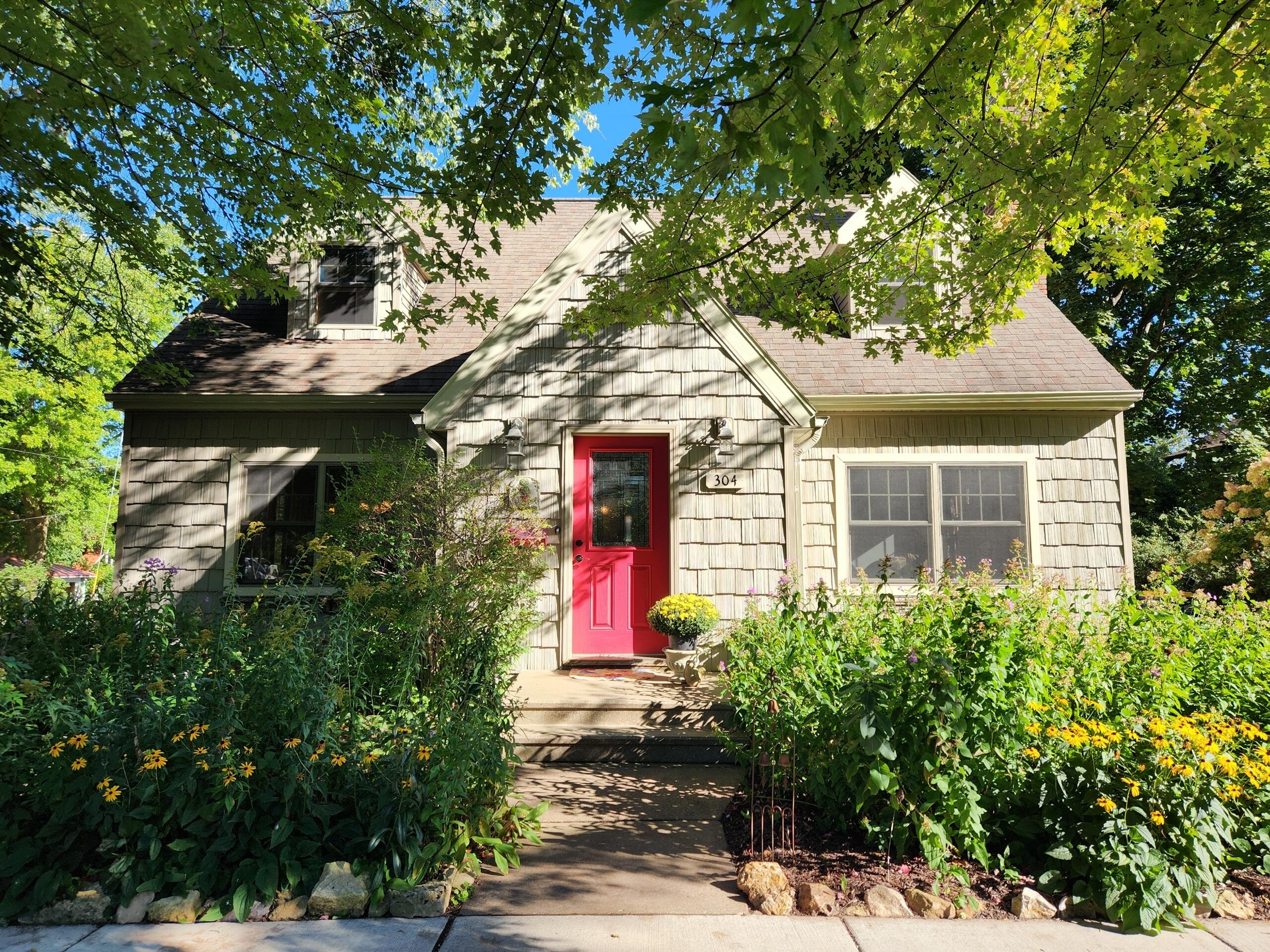 304 E Jefferson Viroqua WI 54665 1918097 image1