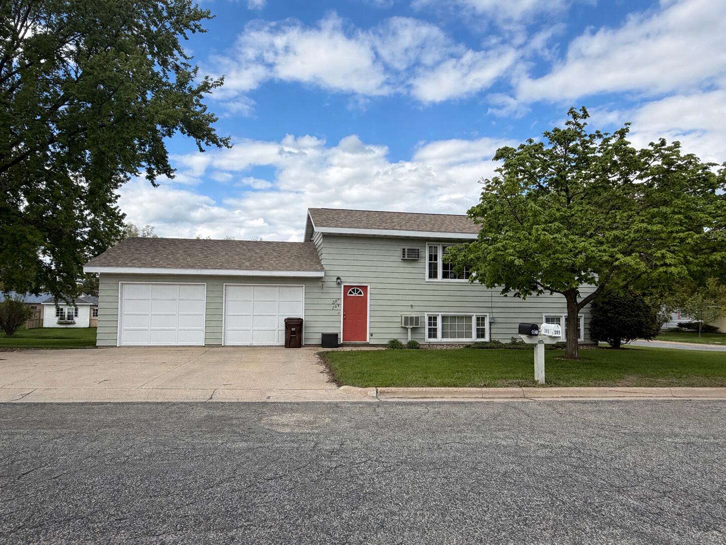 305-307 Larch Onalaska WI 54650 1960395 image1
