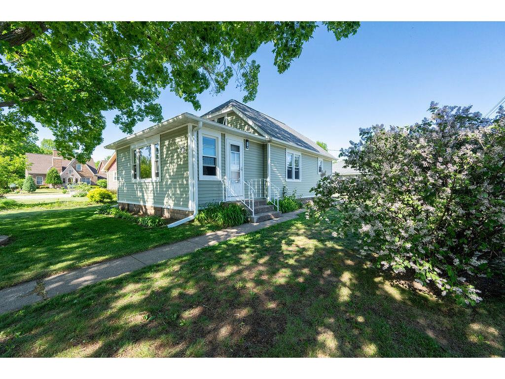 305 1st Holmen WI 54636 1964384 image2