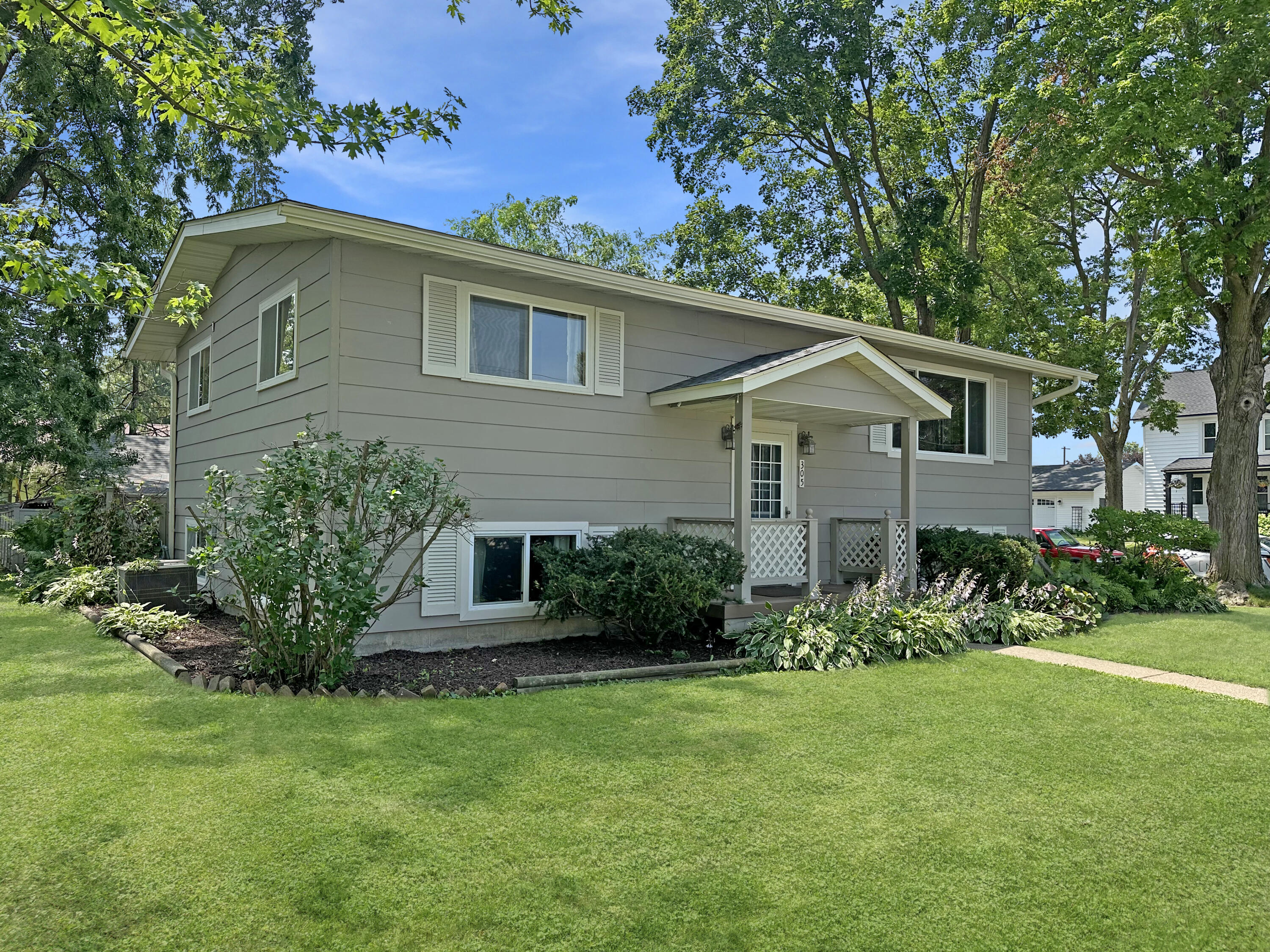 305 Garland West Salem WI 54669 1926732 image1