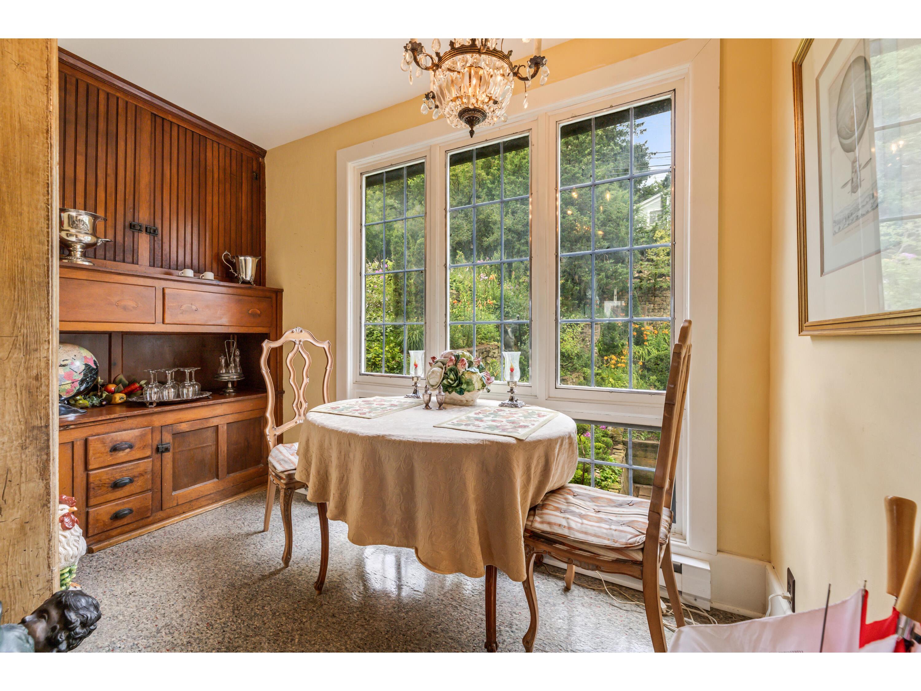 305 N Main Alma WI 54610 1946897 image11