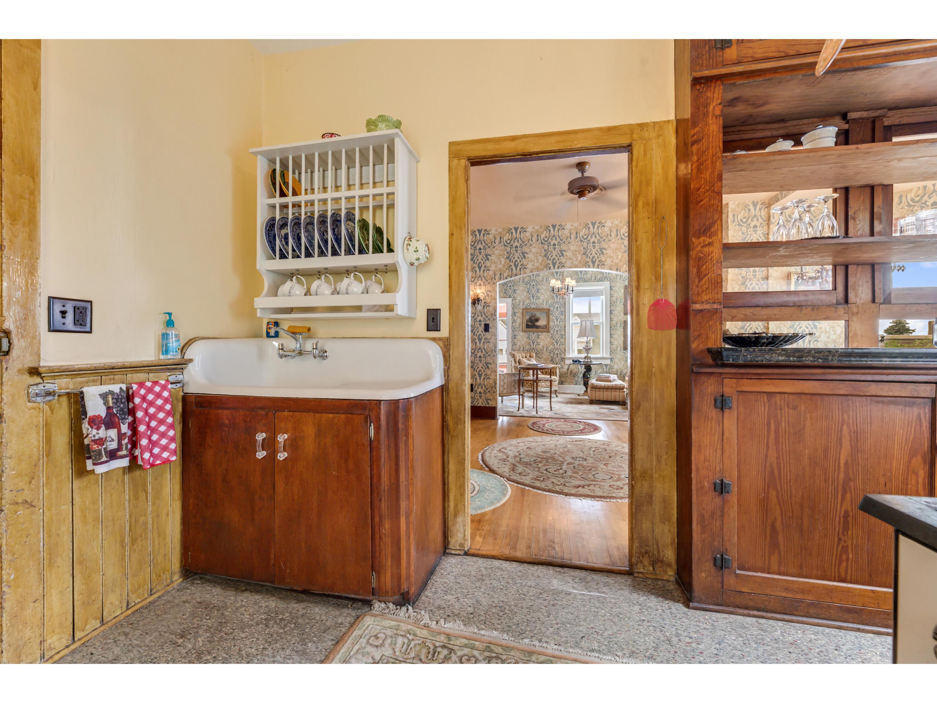 305 N Main Alma WI 54610 1946897 image12