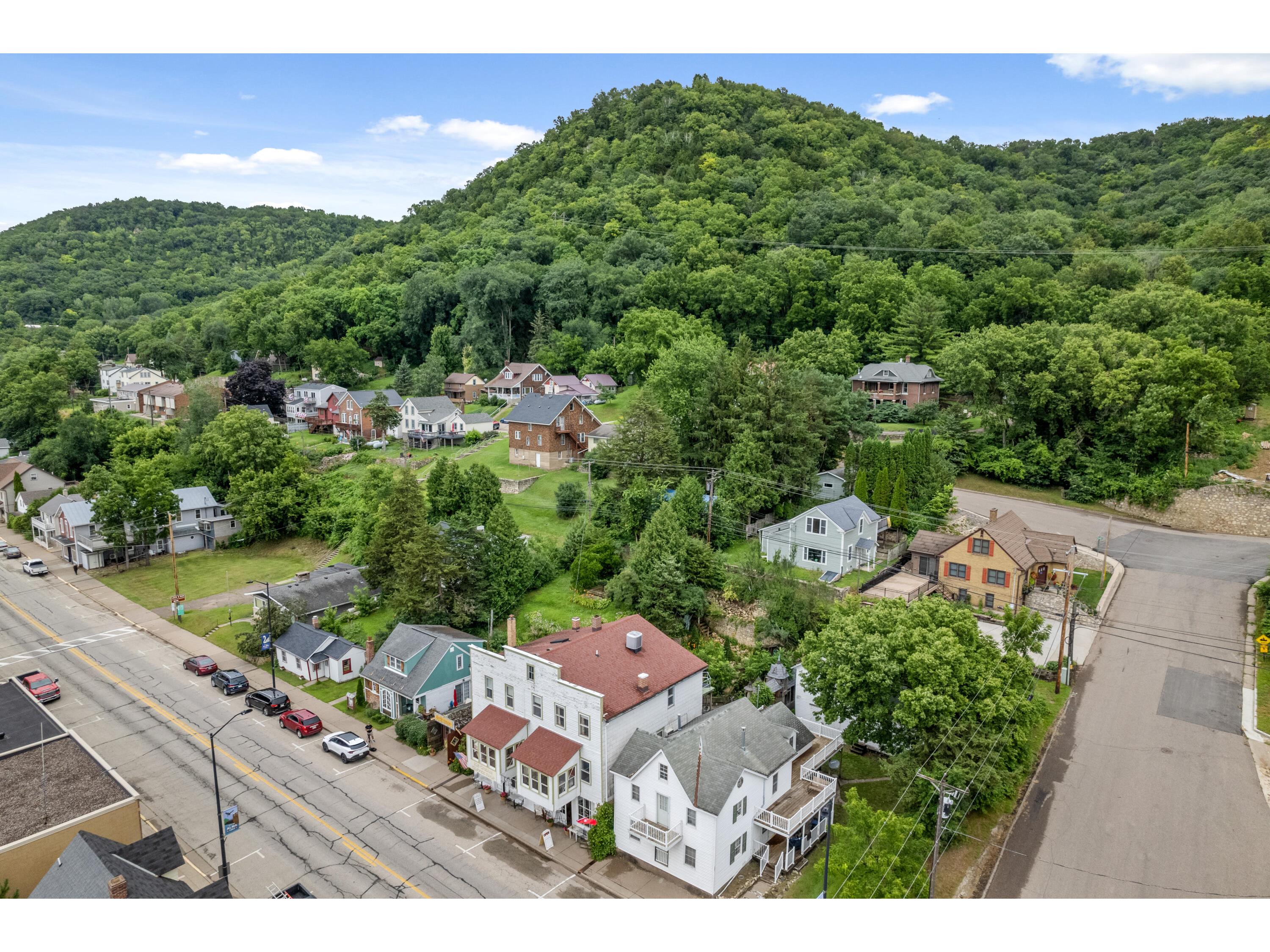 305 N Main Alma WI 54610 1946897 image2