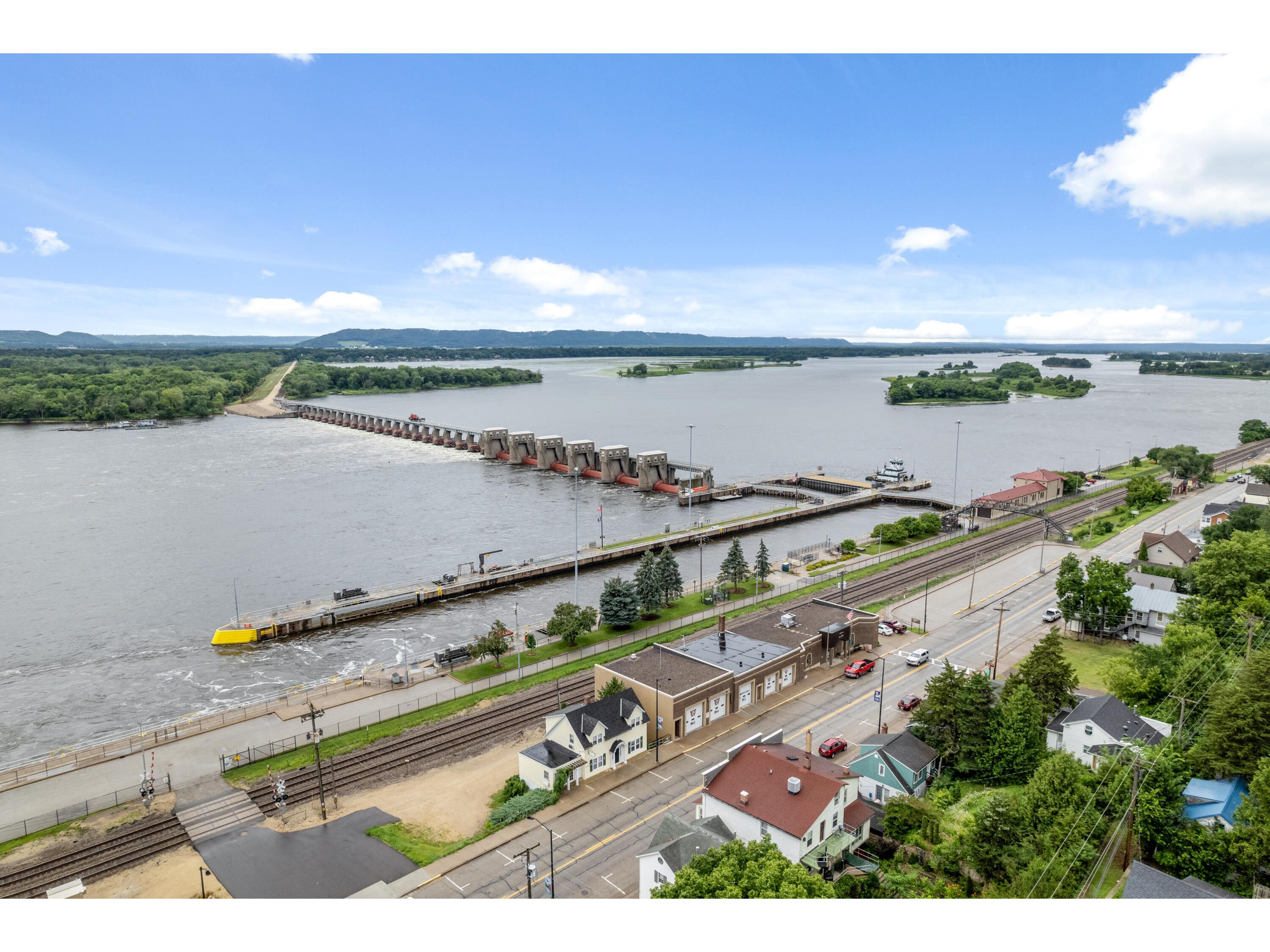 305 N Main Alma WI 54610 1946897 image56