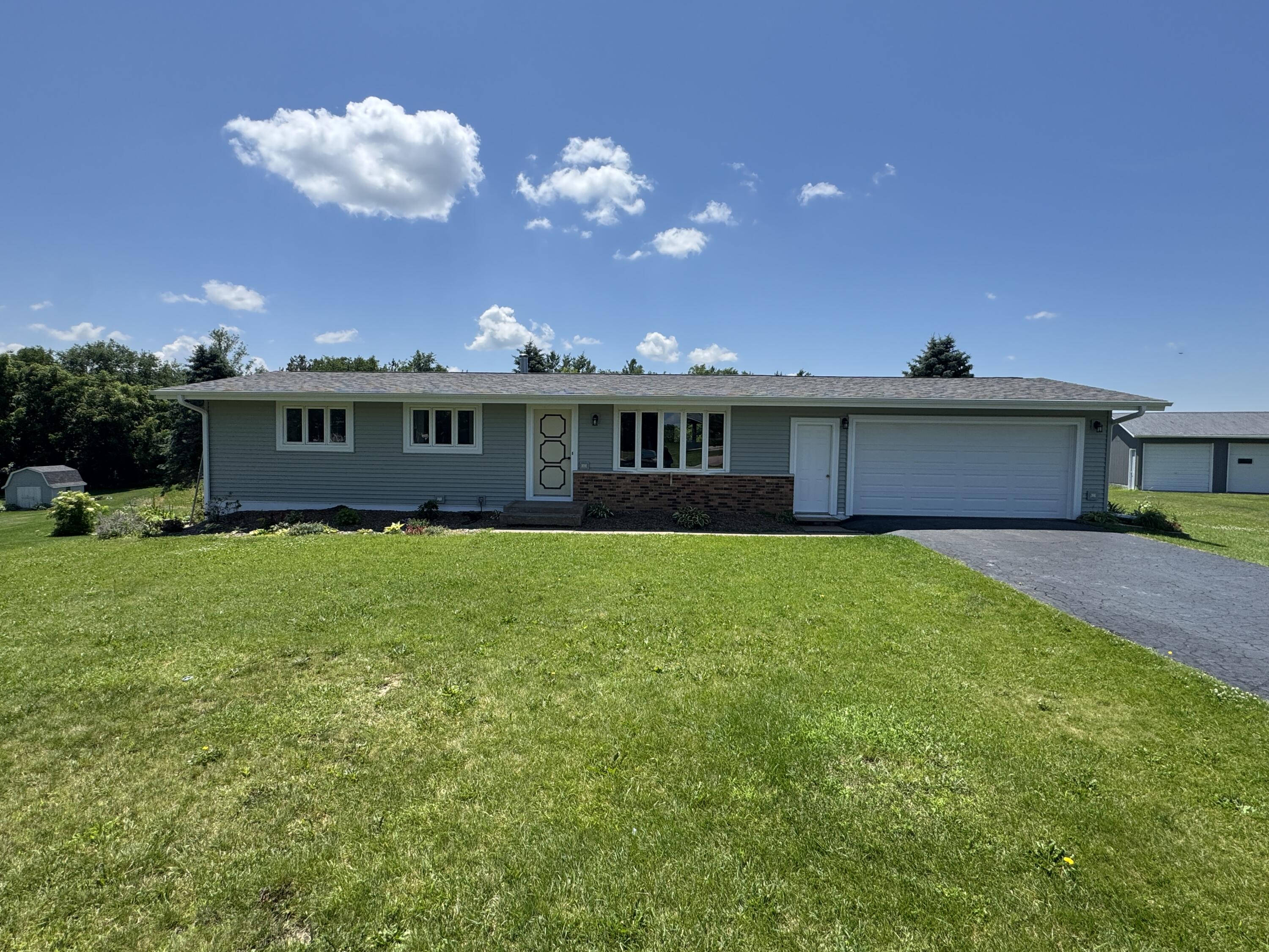 305 Ulland Westby WI 54667 1970650 image1