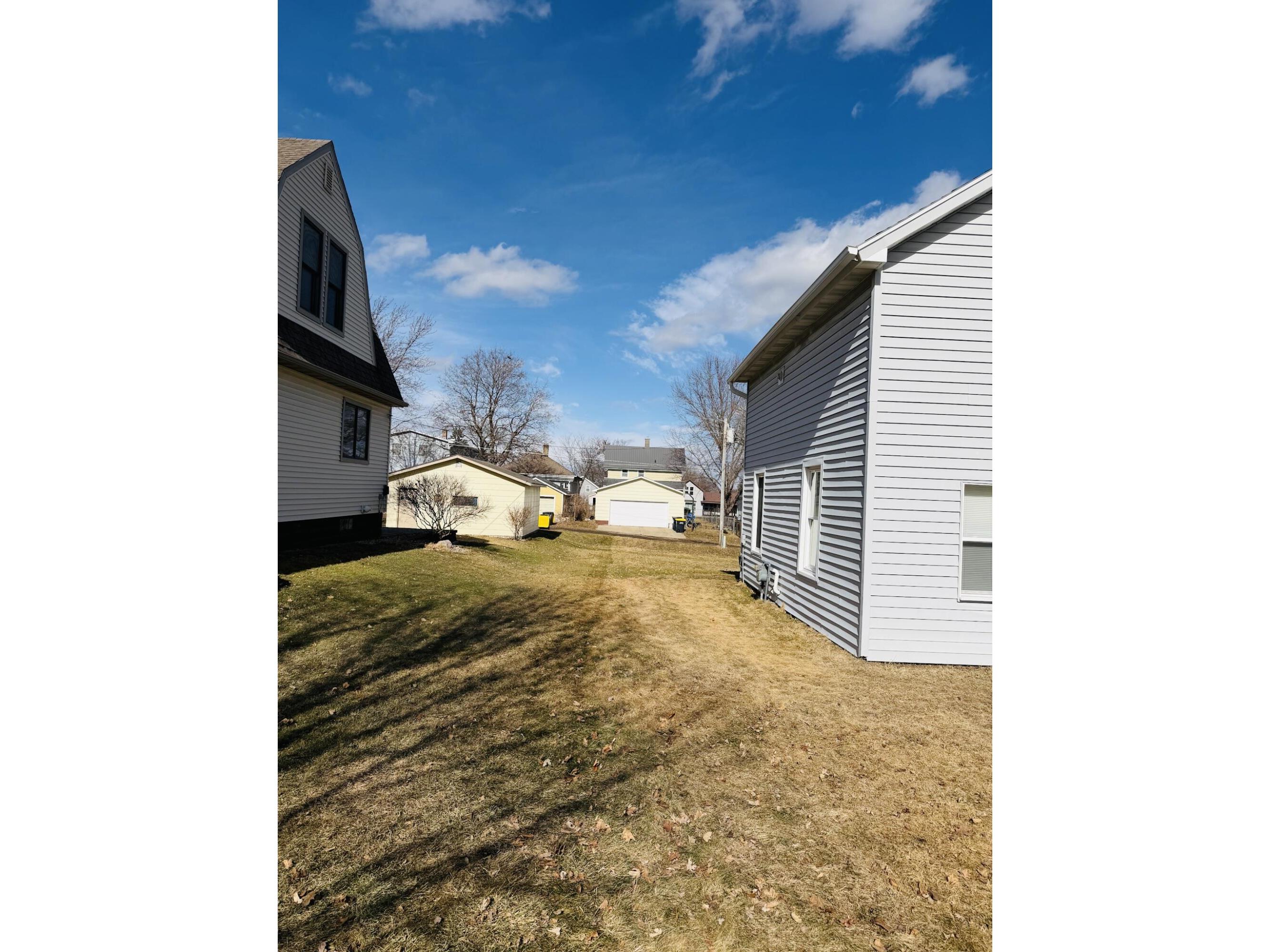 305 W Foster Tomah WI 54660 1951130 image14