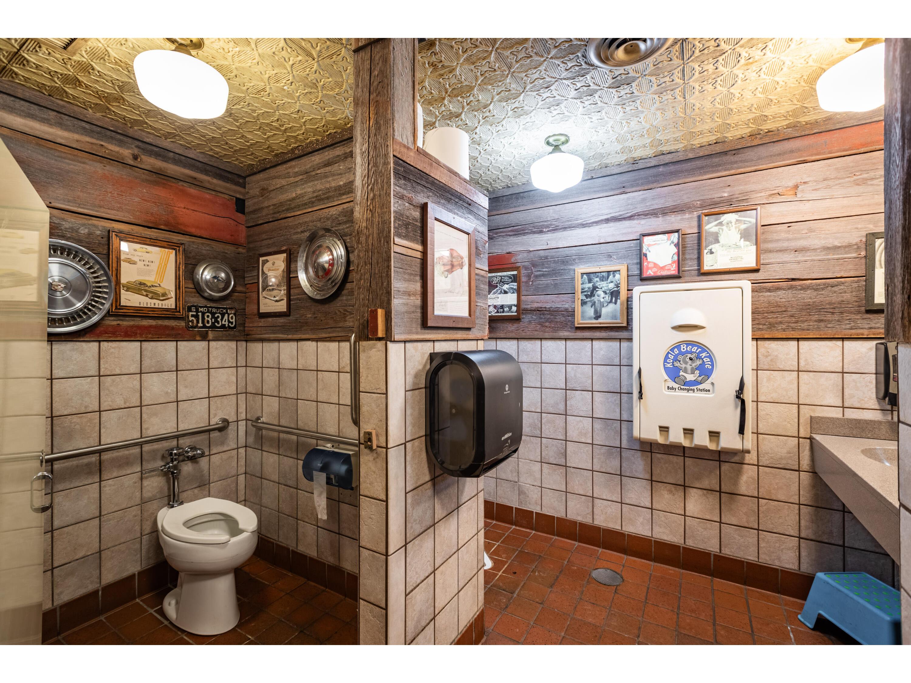 3055 State Road 16 La Crosse WI 54601 1902550 image17